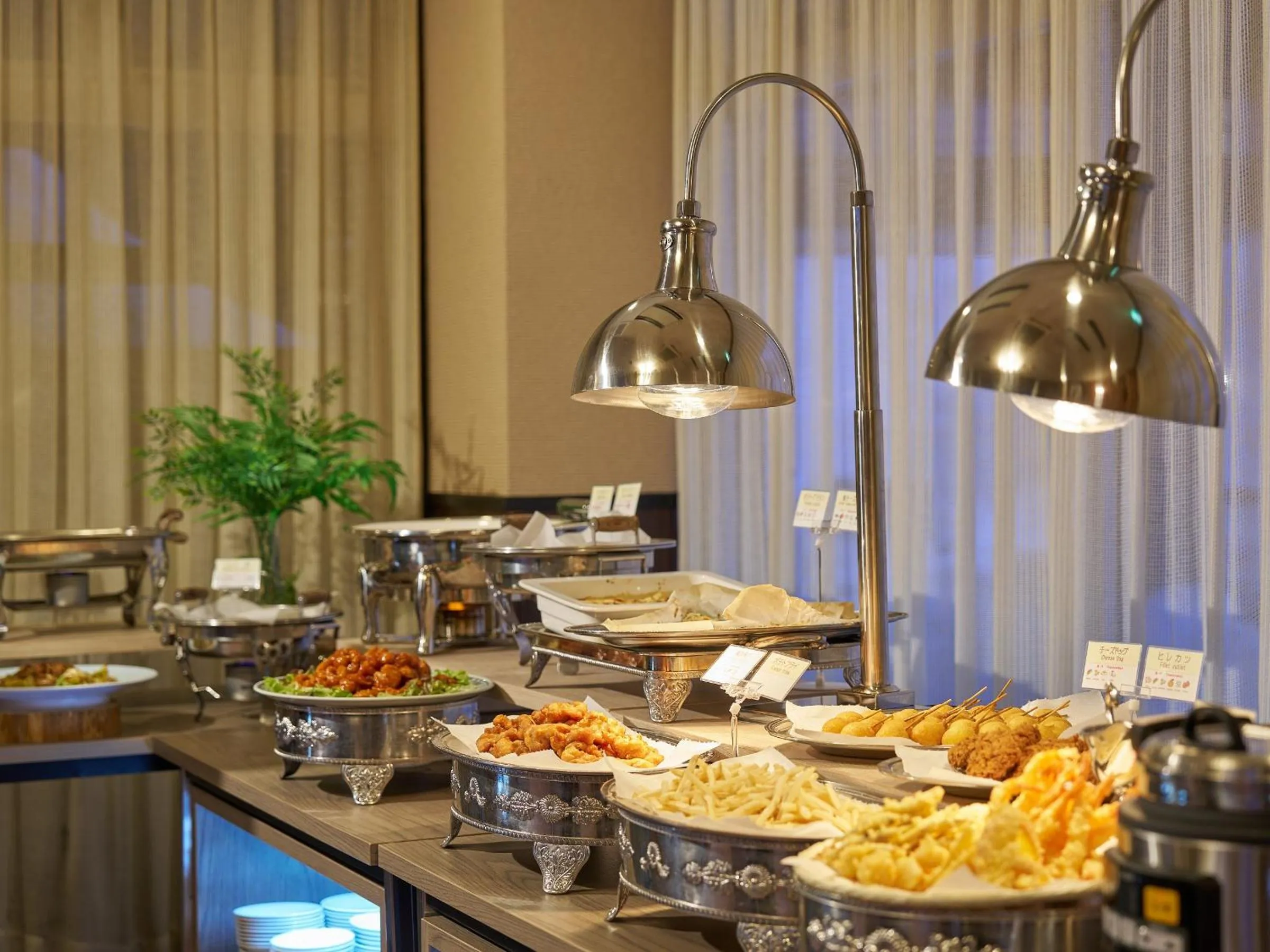 Buffet breakfast in Hotel Silk Inn Madarao