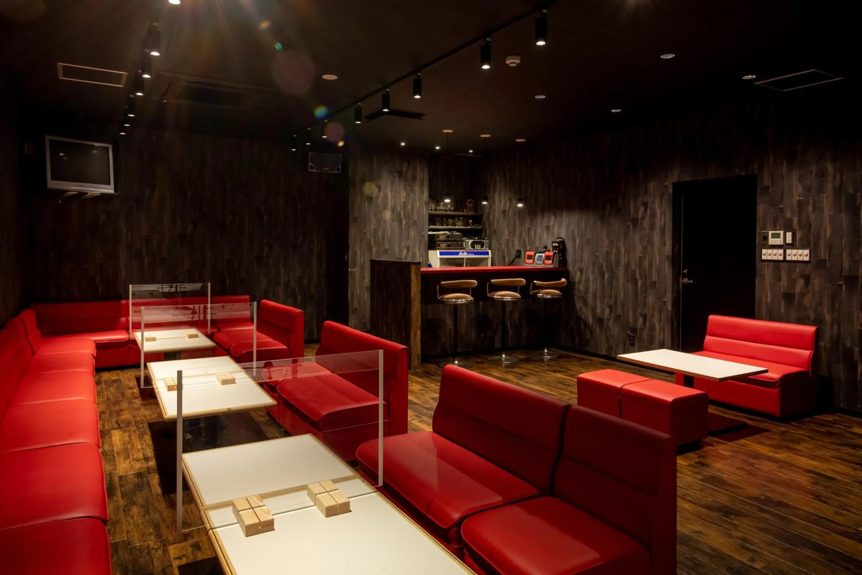 Karaoke in Hotel Silk Inn Madarao