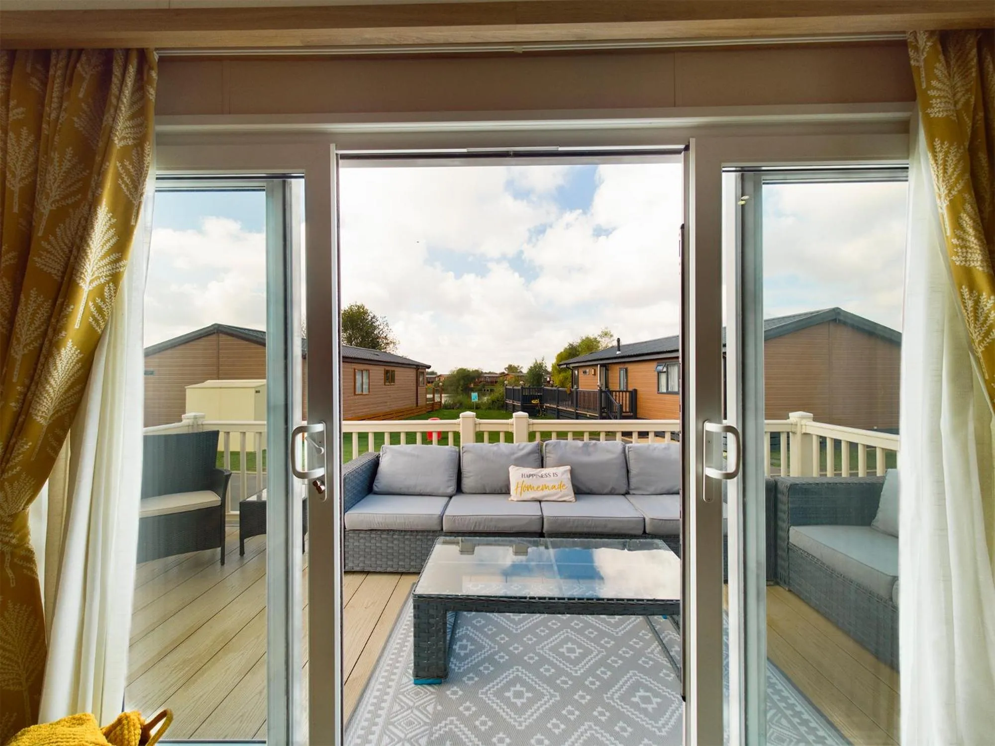 Patio in Tattershall Lakes Mini Breaks - Osprey Rise