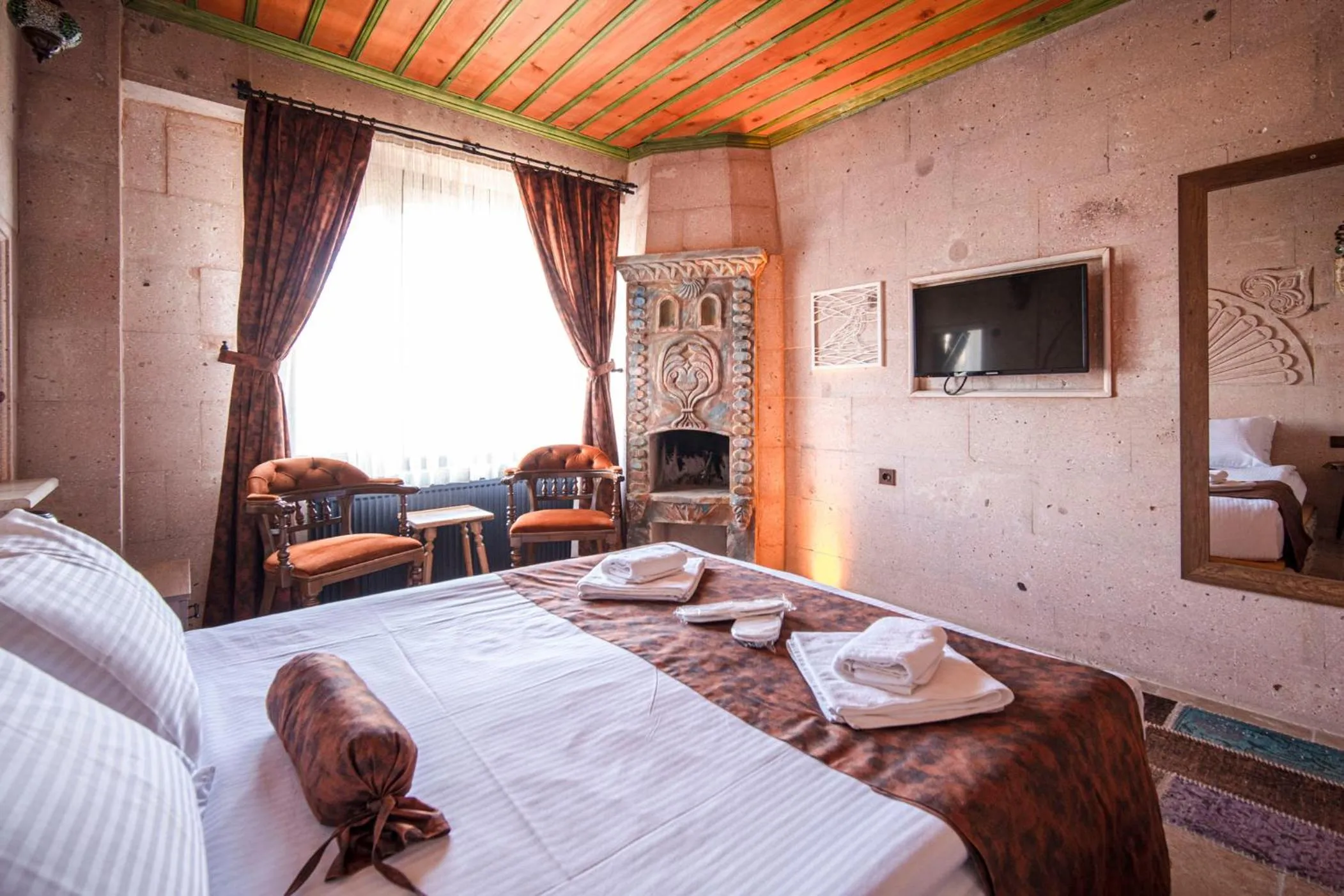 Bed in Deluna Cappadocia