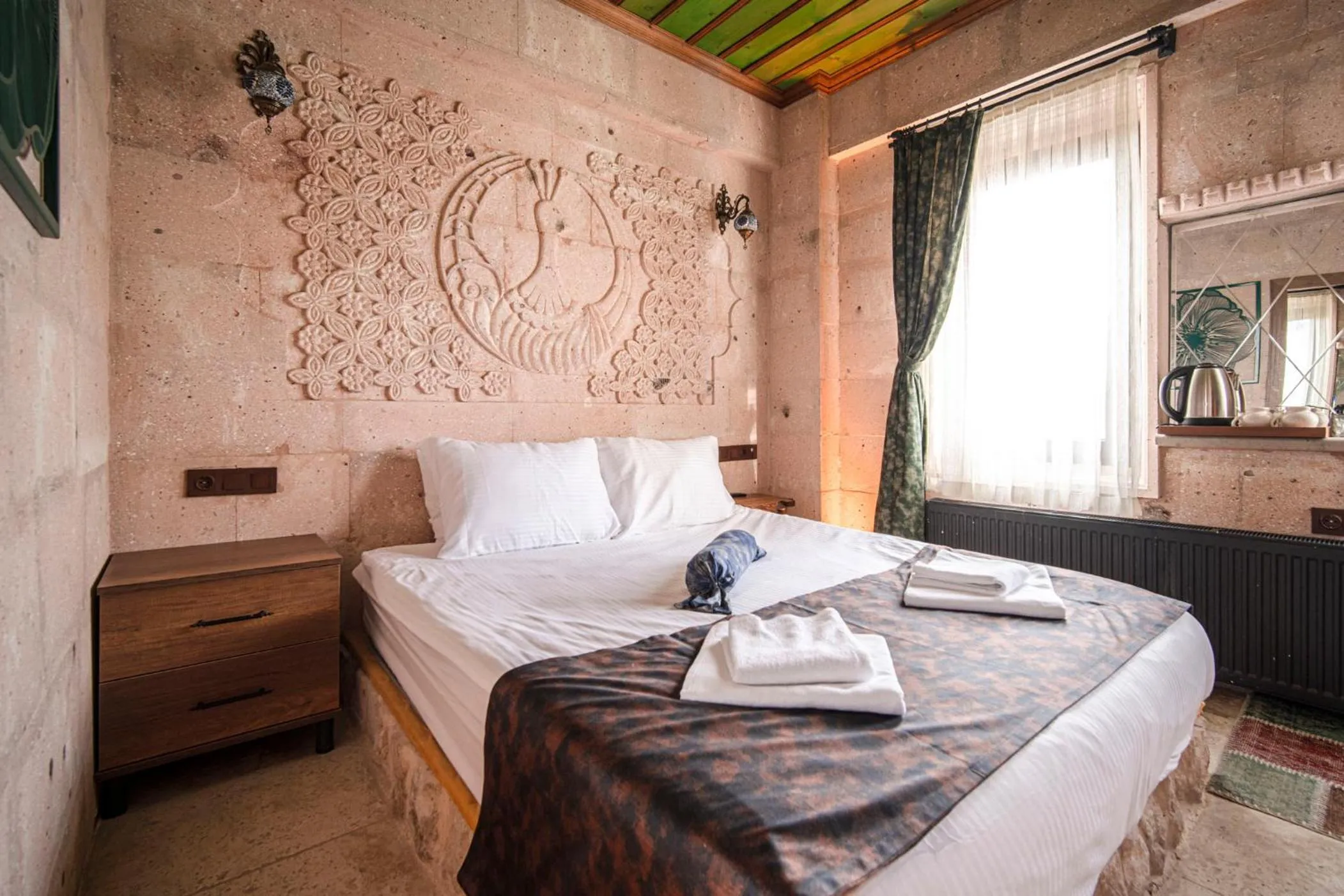 Bed in Deluna Cappadocia