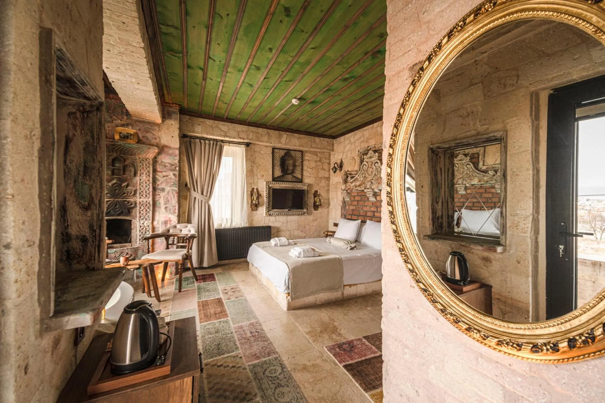 Bed in Deluna Cappadocia