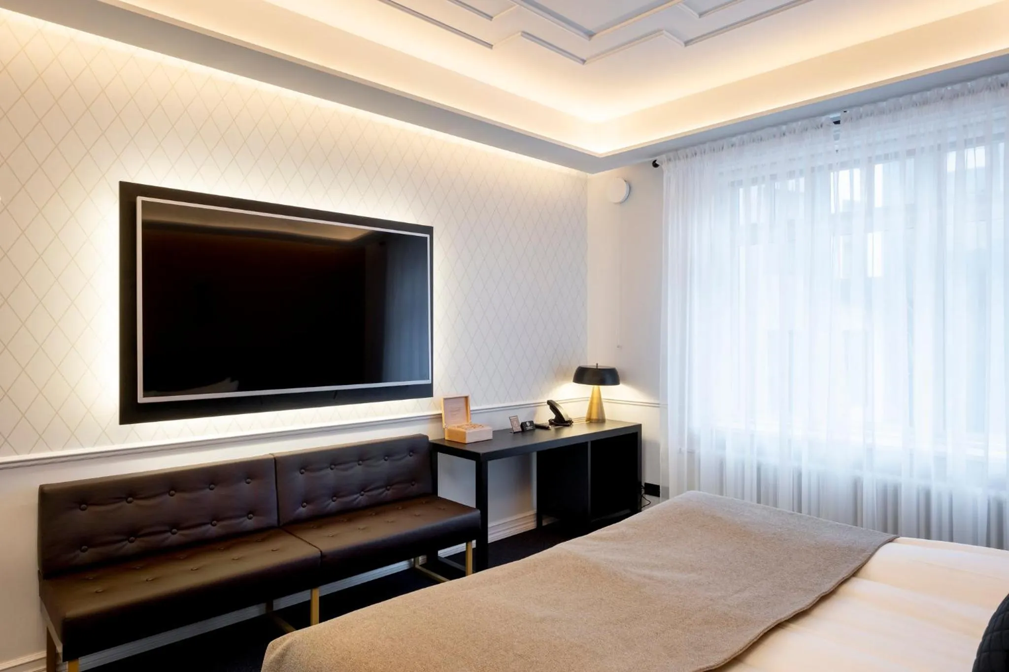 TV and multimedia, Bed in Hotel Reykjavík Saga