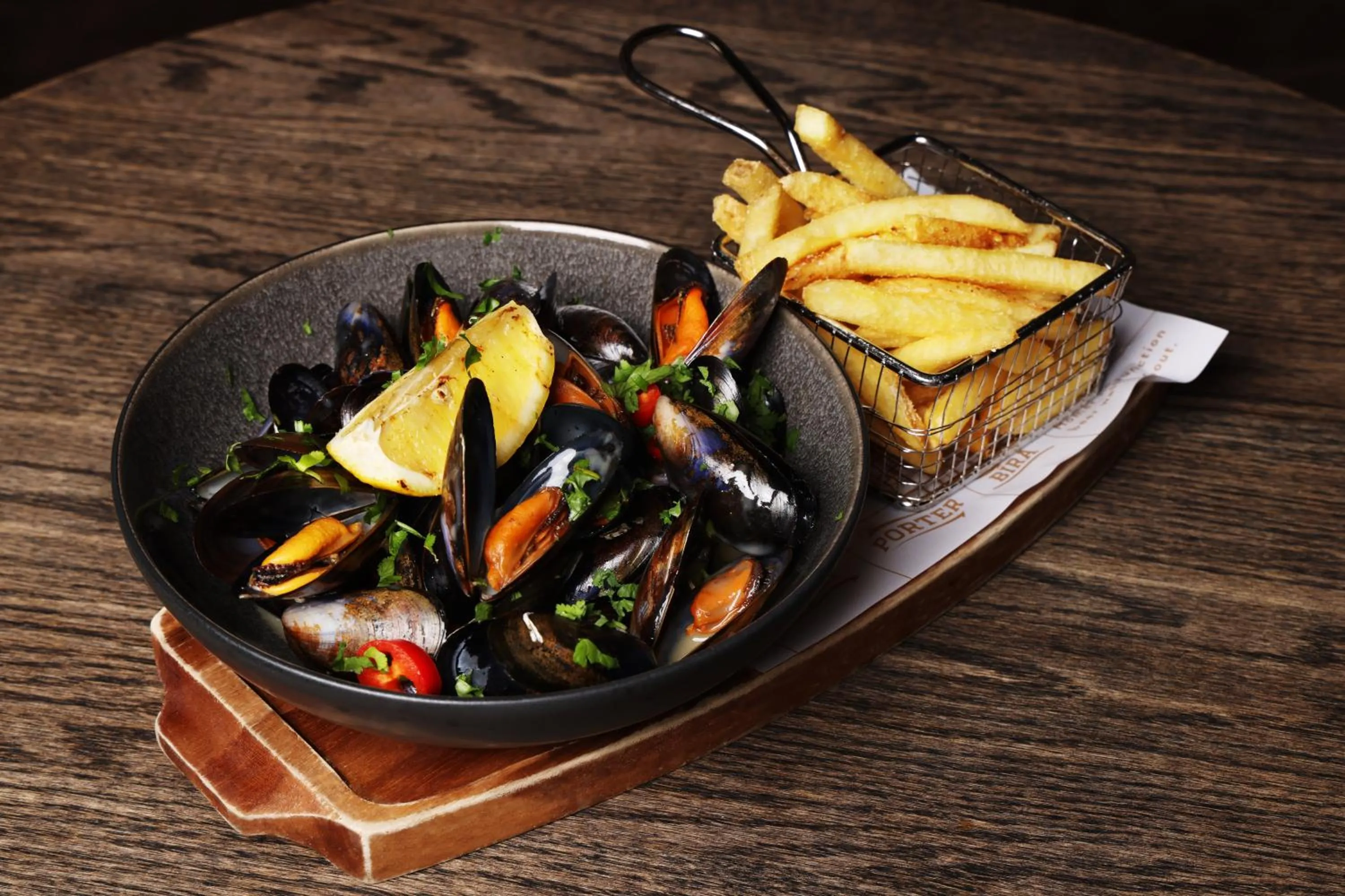 Restaurant/places to eat in Hotel Reykjavík Saga