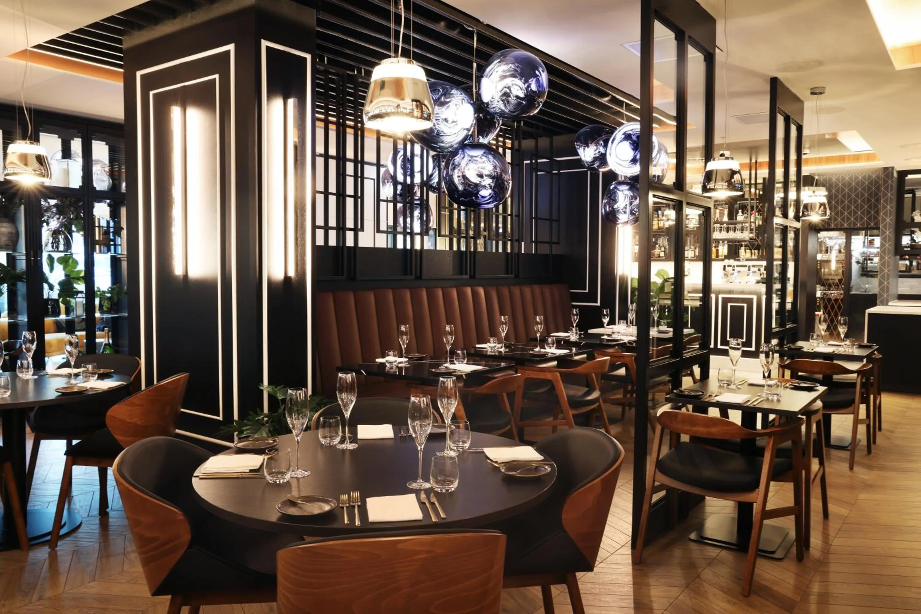 Restaurant/places to eat in Hotel Reykjavík Saga