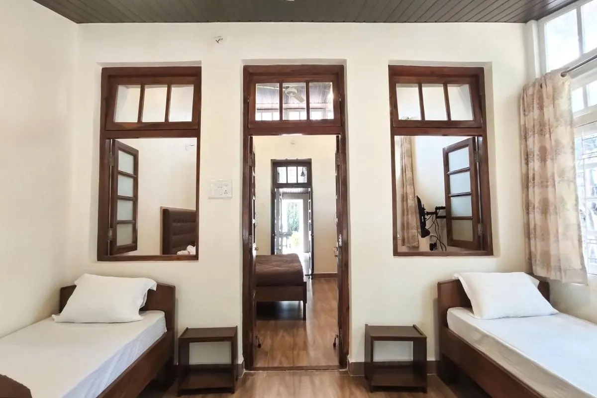 Photo of the whole room, Bed in Citadel Resort