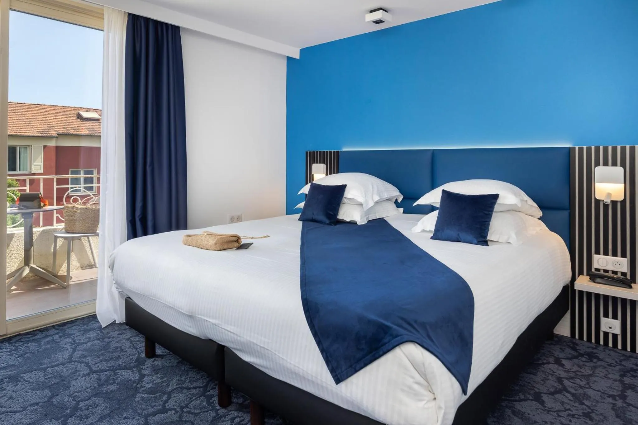 Bed in Hotel Royalmar - Nouveau propriétaire