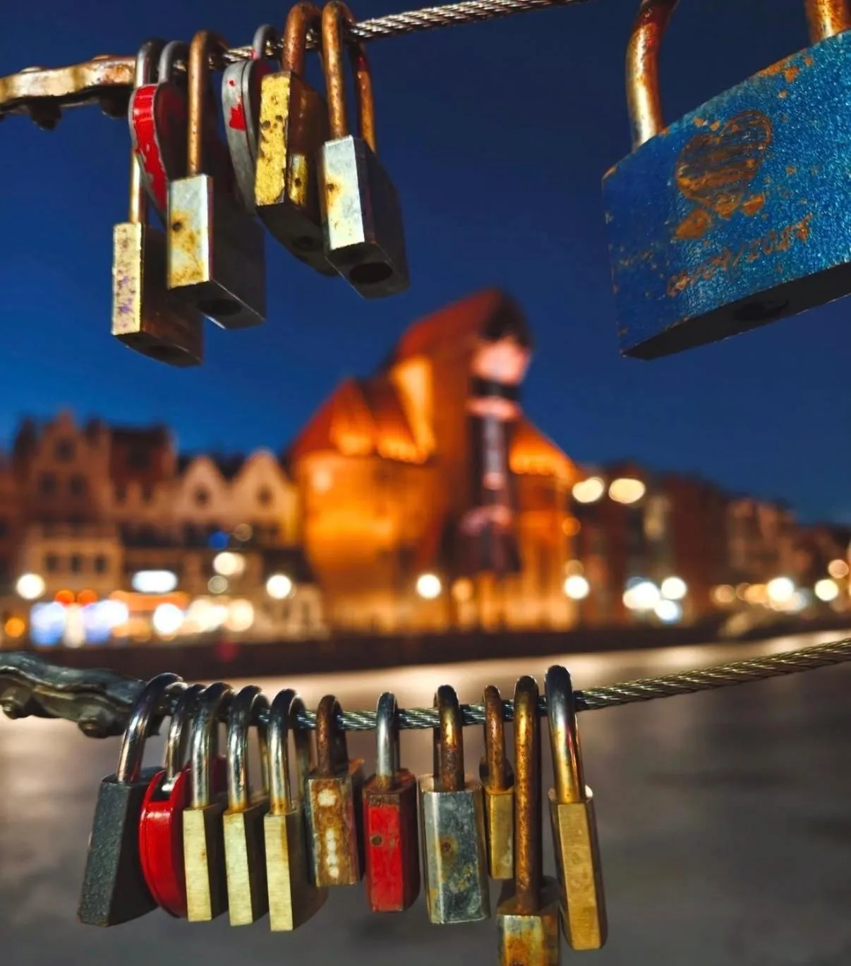 Communal lounge/ TV room in Baltic Gdańsk Old Town - St Mary s Church