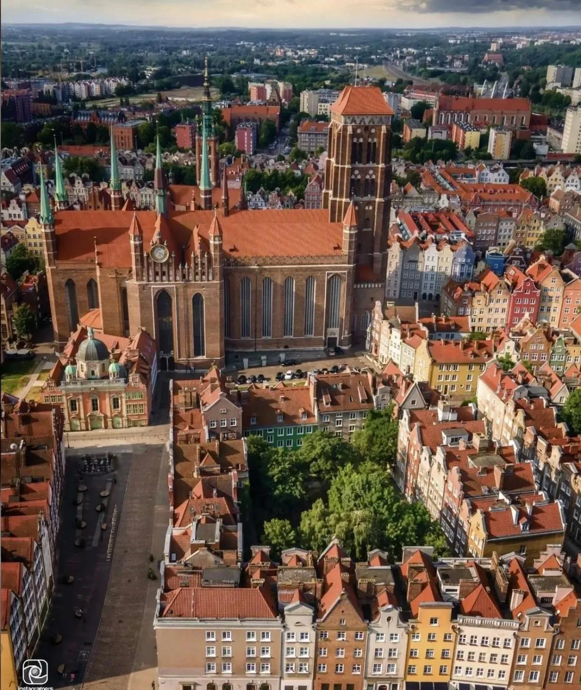 Property building in Baltic Gdańsk OLD TOWN by St Mary s Church
