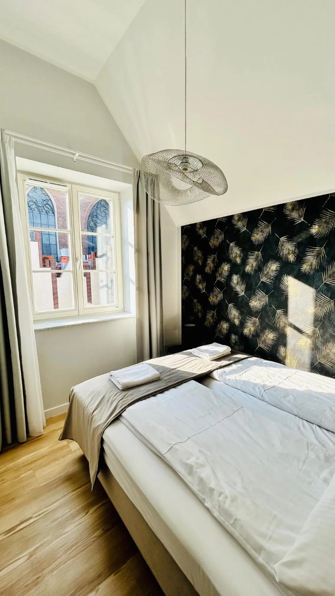 Bed in Baltic Gdańsk OLD TOWN by St Mary s Church