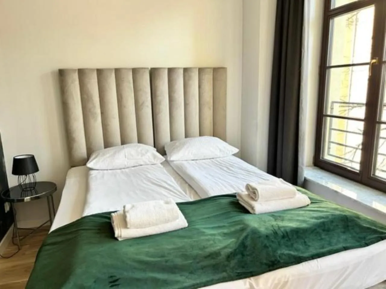 Bed in Baltic Gdańsk OLD TOWN by St Mary s Church