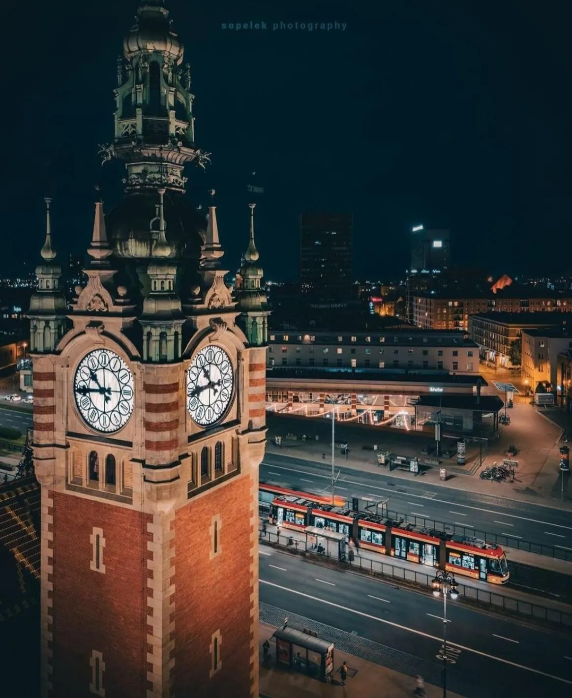 Night in Baltic Gdańsk OLD TOWN by St Mary s Church