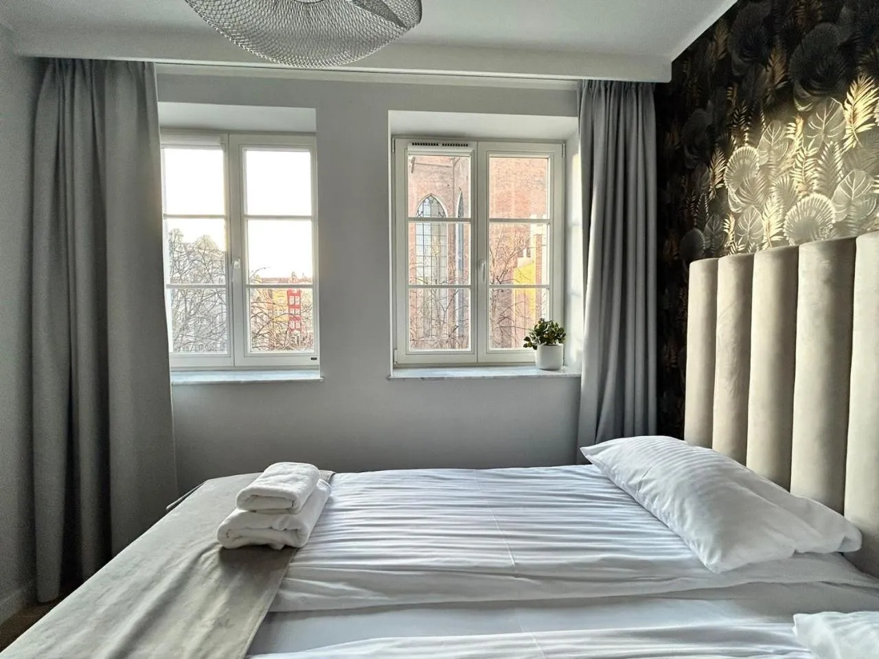 Bed in Baltic Gdańsk OLD TOWN by St Mary s Church