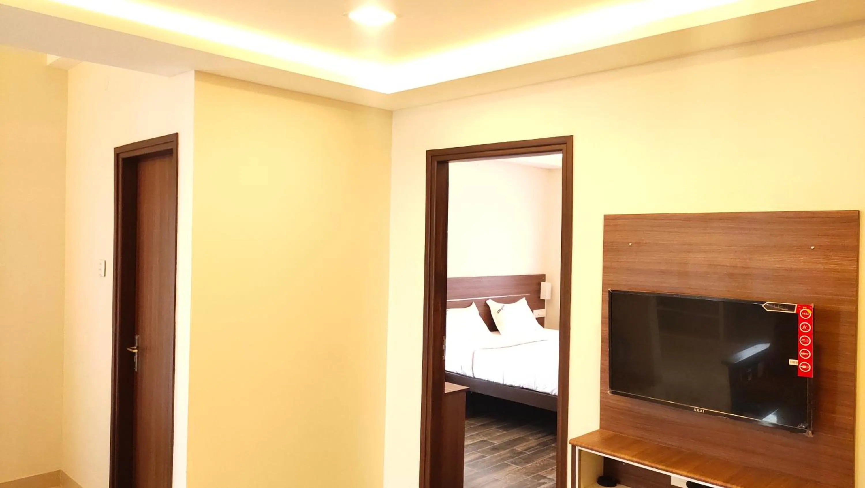 TV and multimedia, Bed in Hotel Rhythm Grand Suite