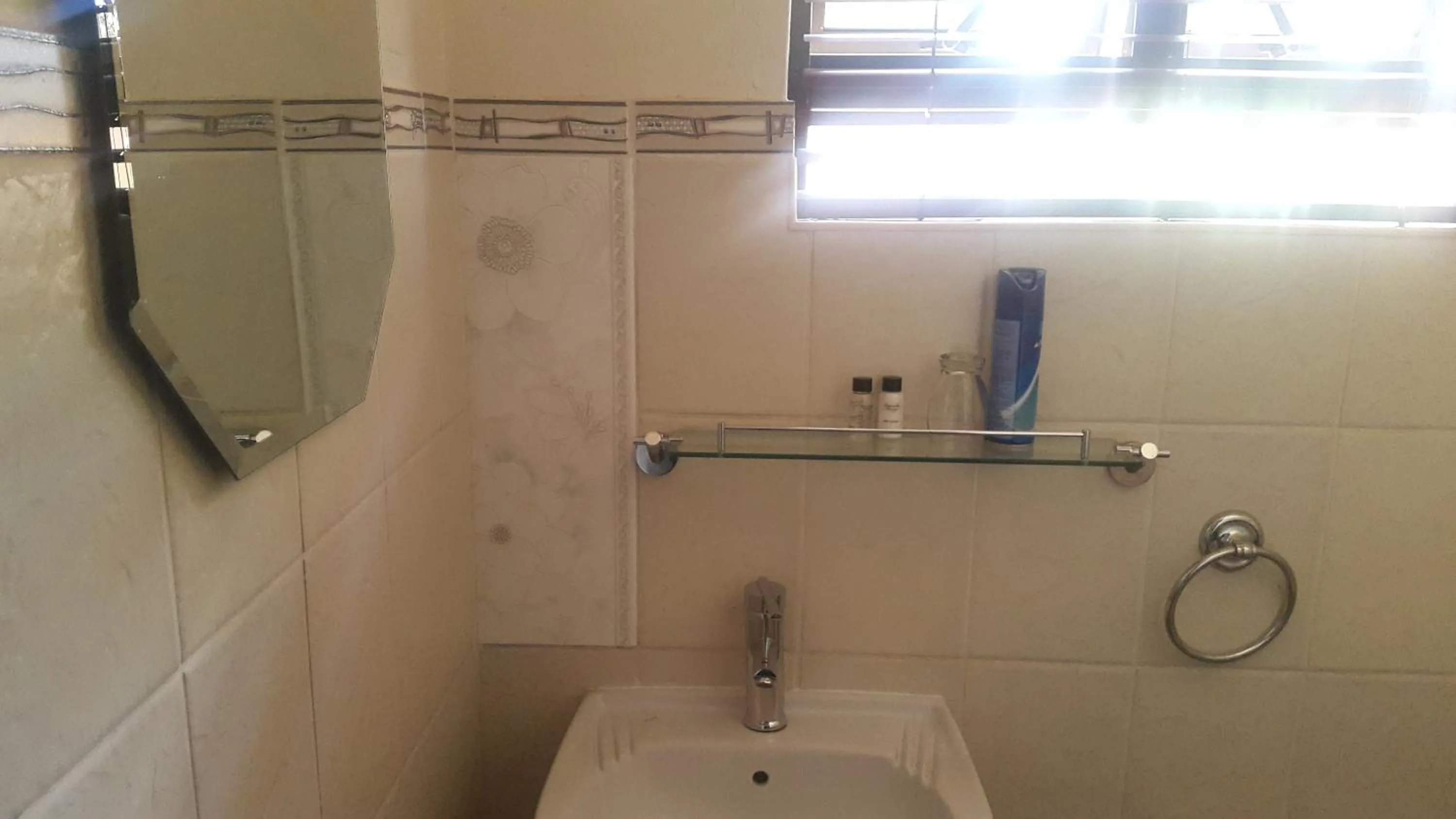 Bathroom in Ikaze Guest House