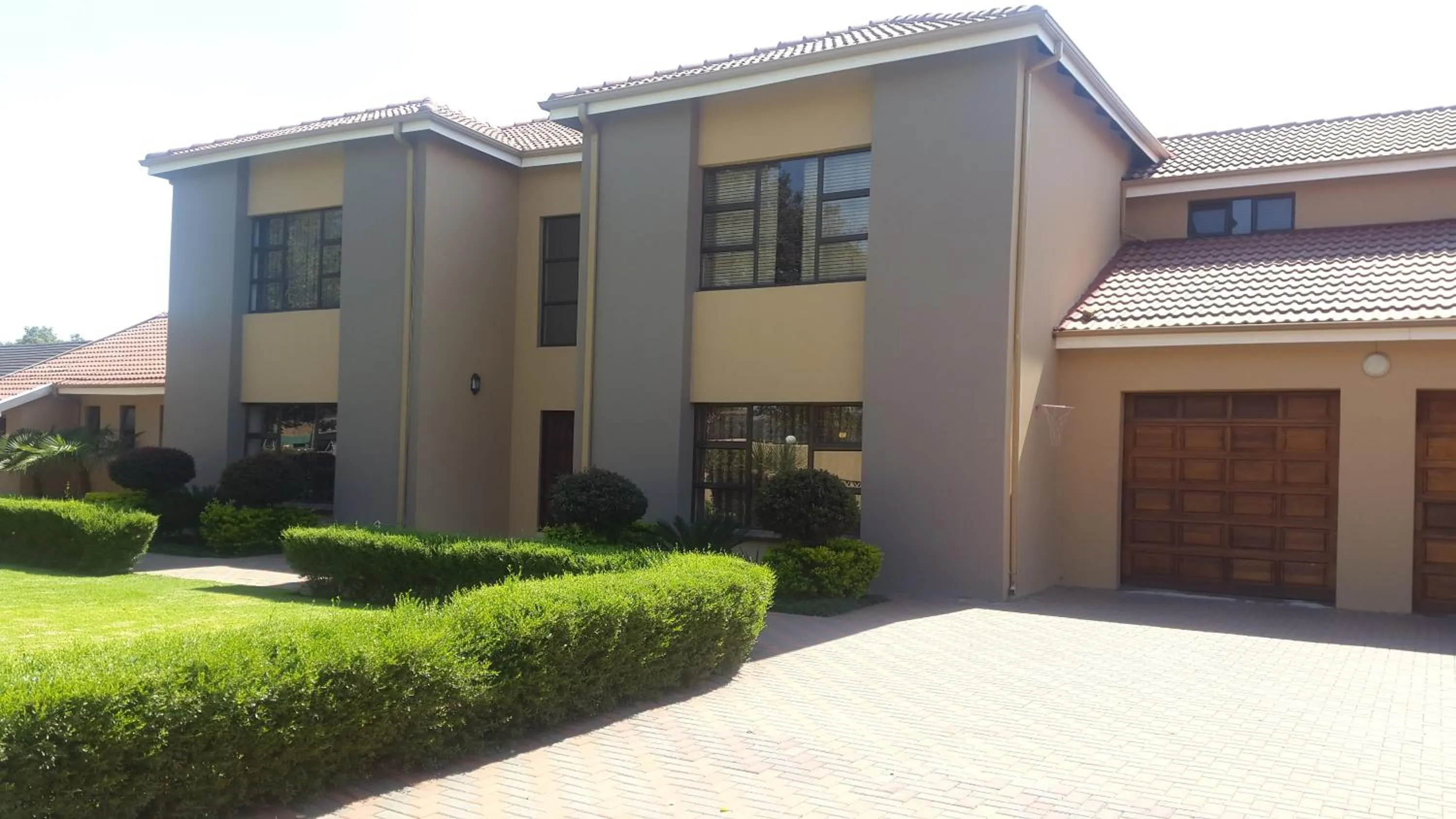 Facade/entrance in Ikaze Guest House