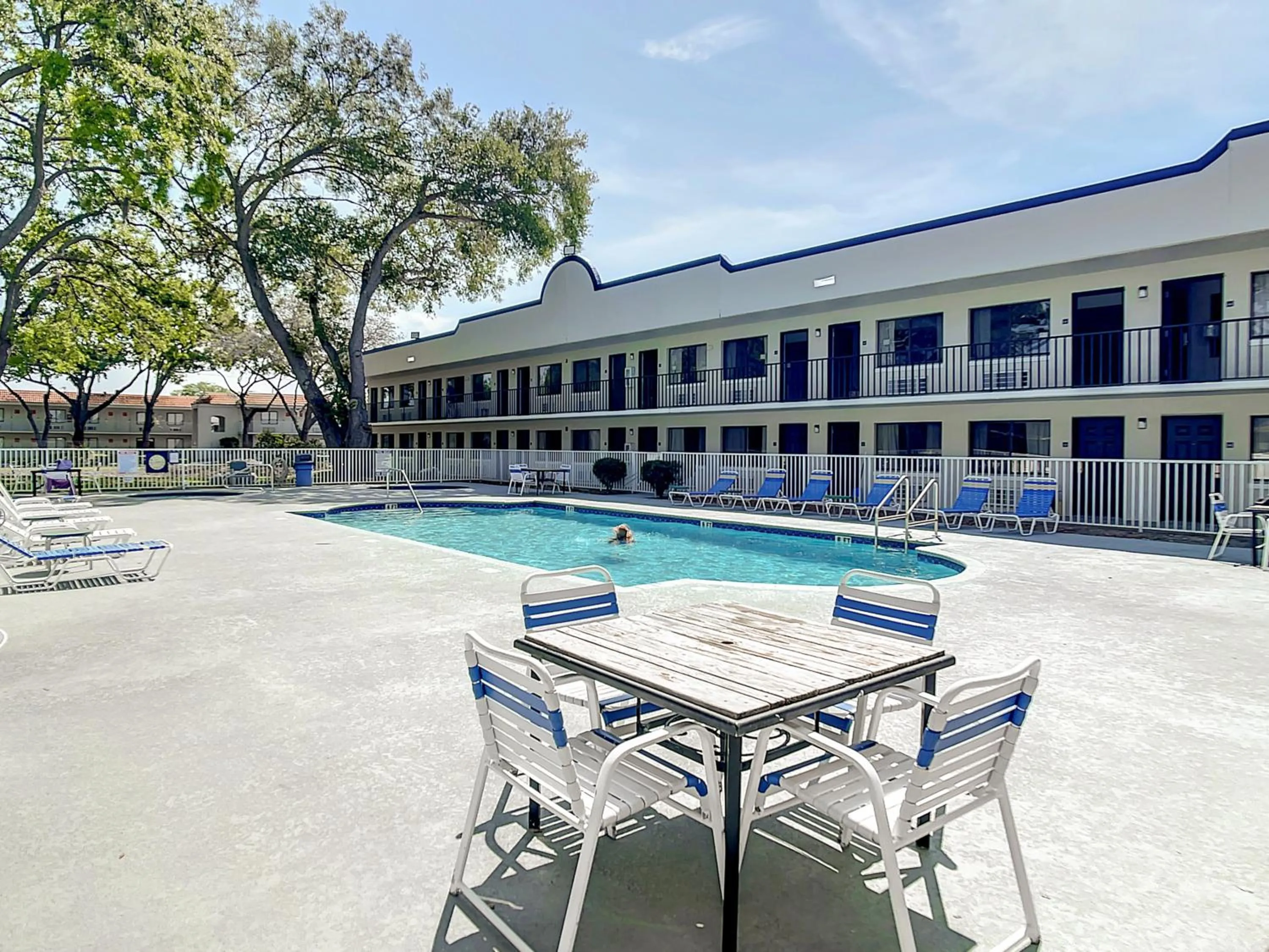 Swimming pool in Stayable Kissimmee West