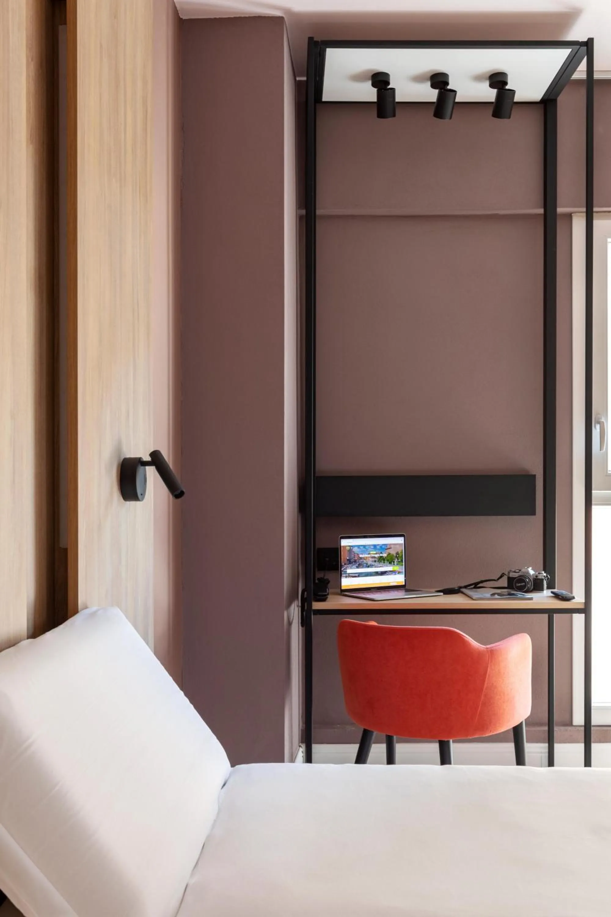 Photo of the whole room, Bed in B&B Hotel Genova City Center