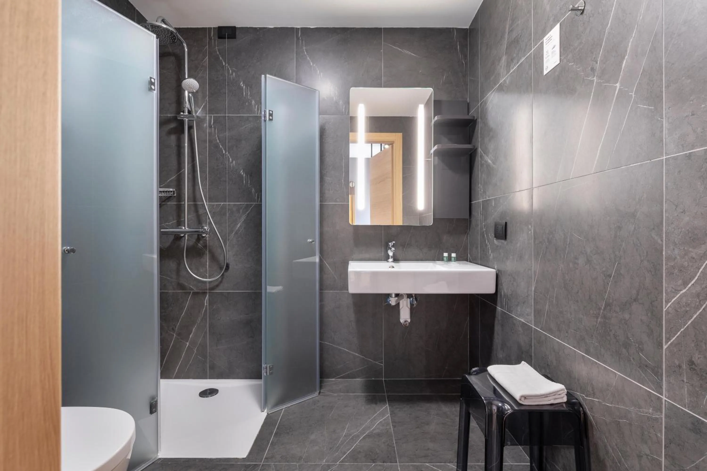 Bathroom in B&B Hotel Genova City Center