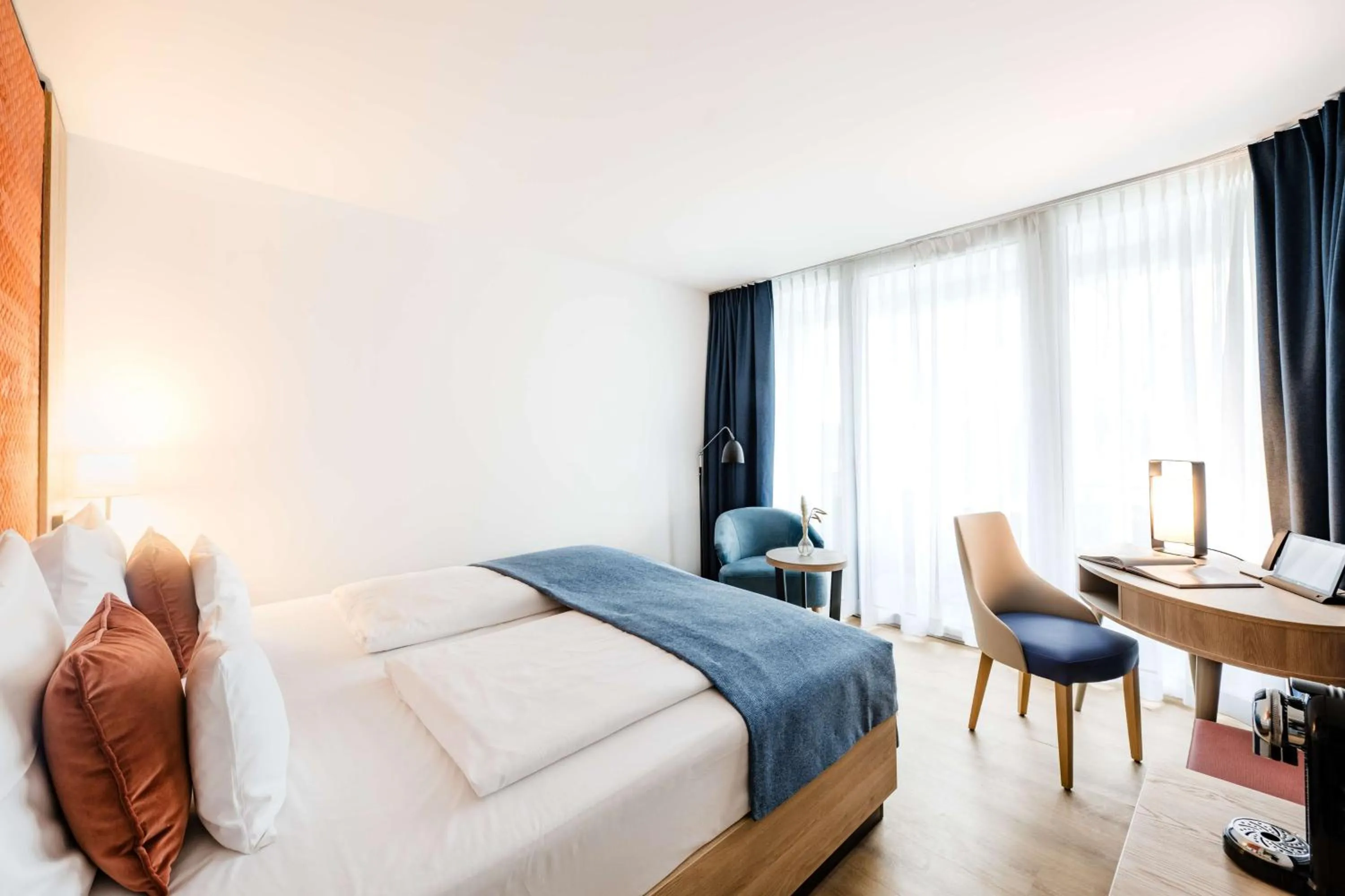 Bedroom, Bed in Best Western Premier Seehotel Krautkrämer