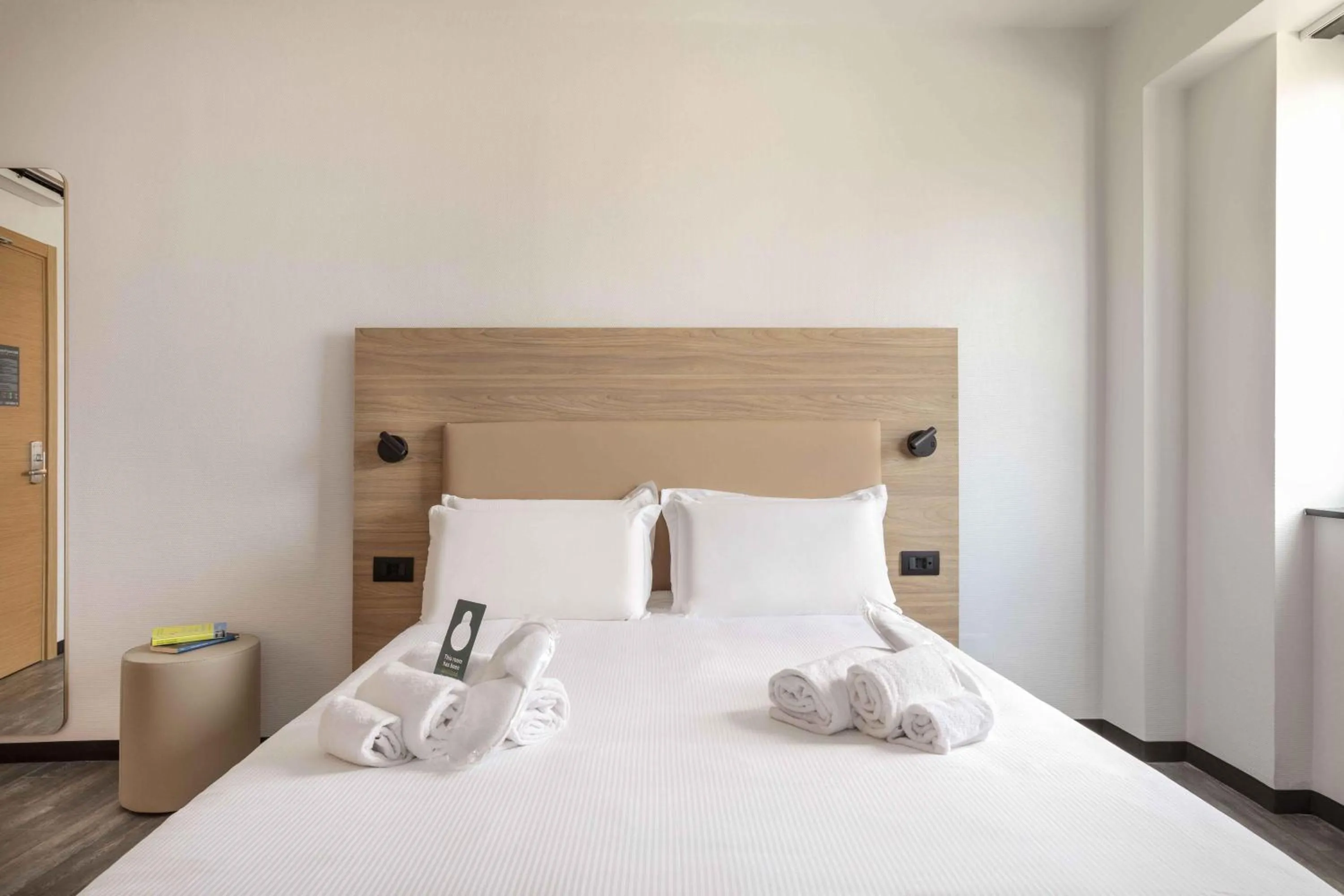 Photo of the whole room, Bed in B&B Hotel Pomezia Roma