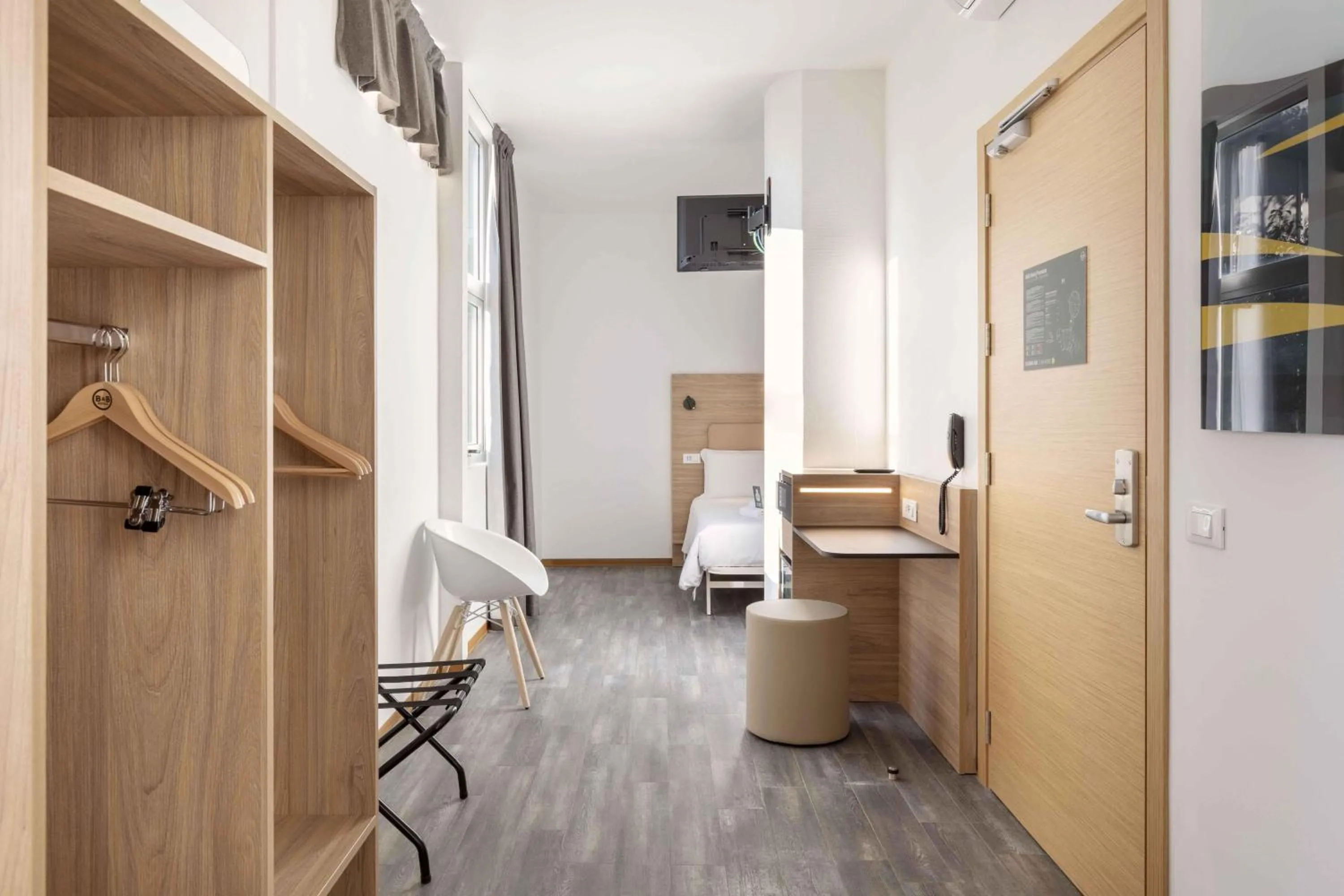 Photo of the whole room in B&B Hotel Pomezia Roma