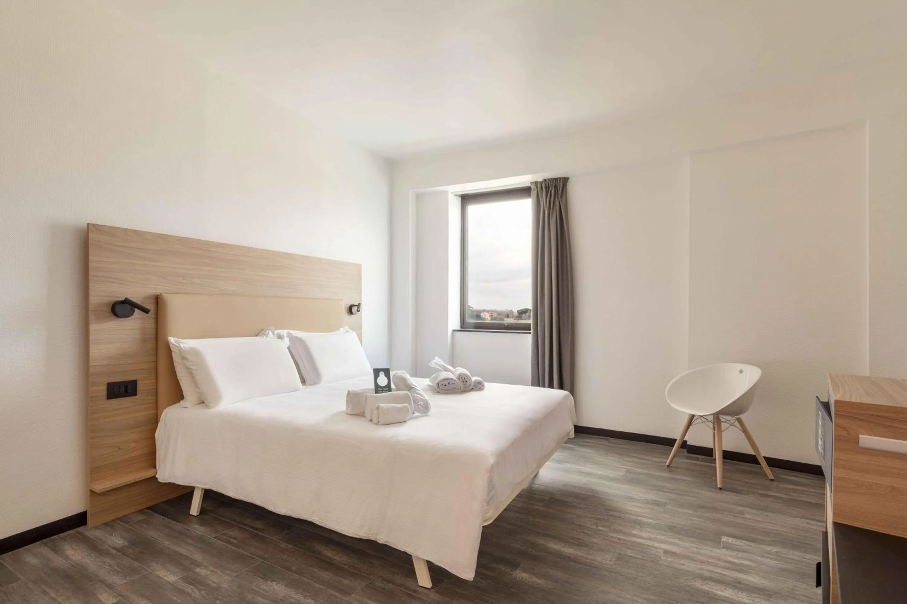 Photo of the whole room, Bed in B&B Hotel Pomezia Roma