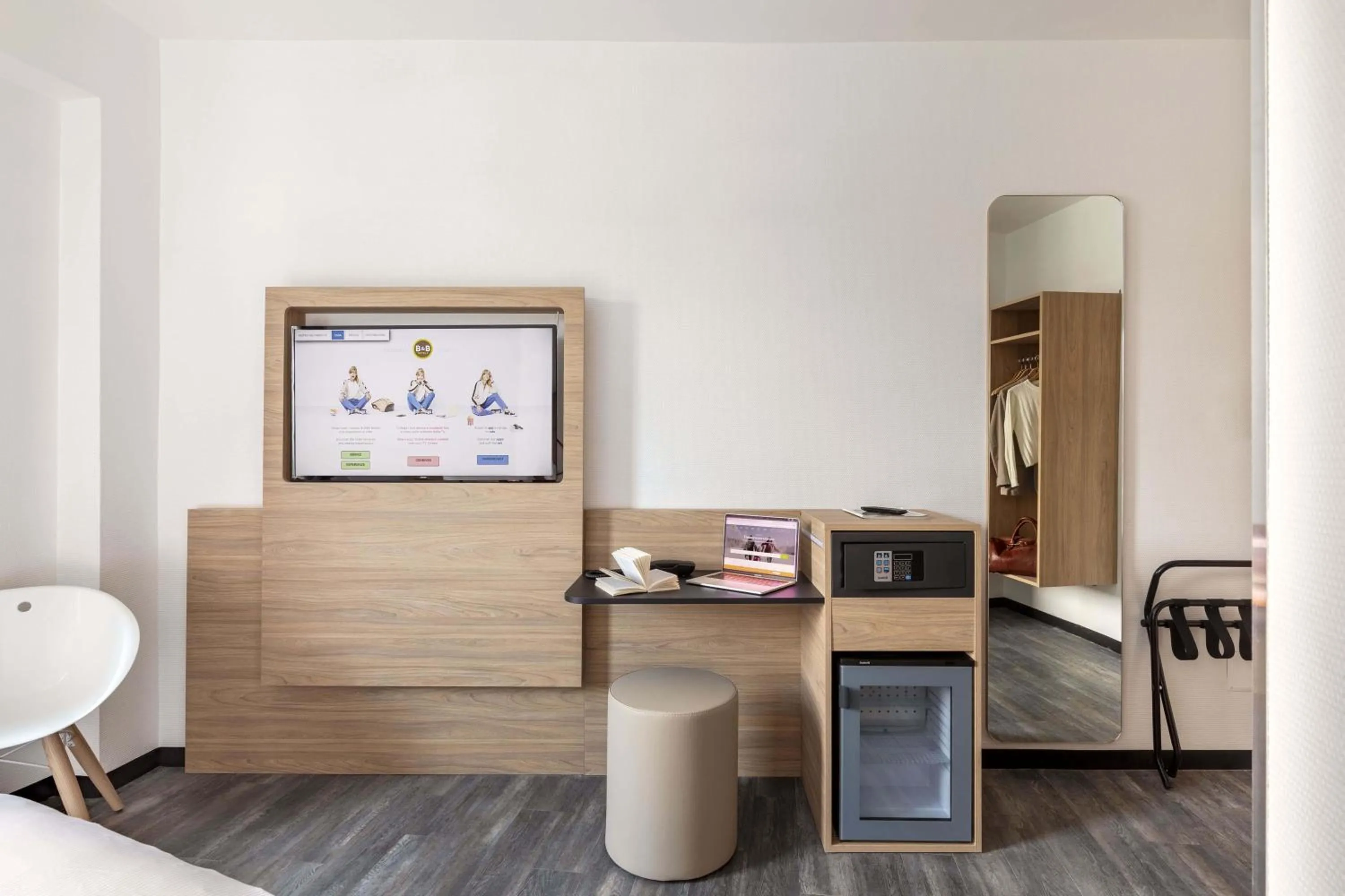 Photo of the whole room in B&B Hotel Pomezia Roma