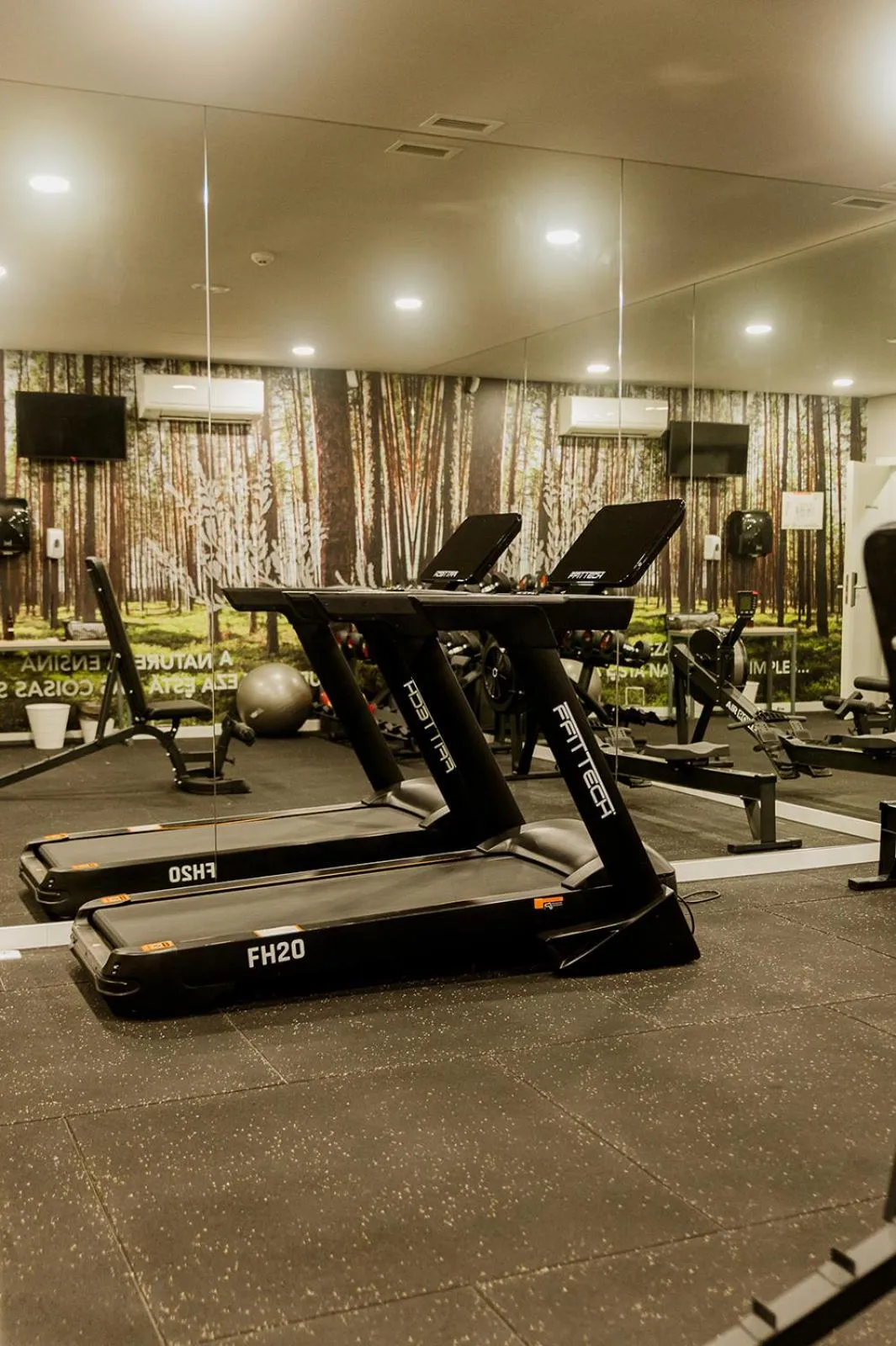 Fitness centre/facilities in Meu Hotel Porto Gandra