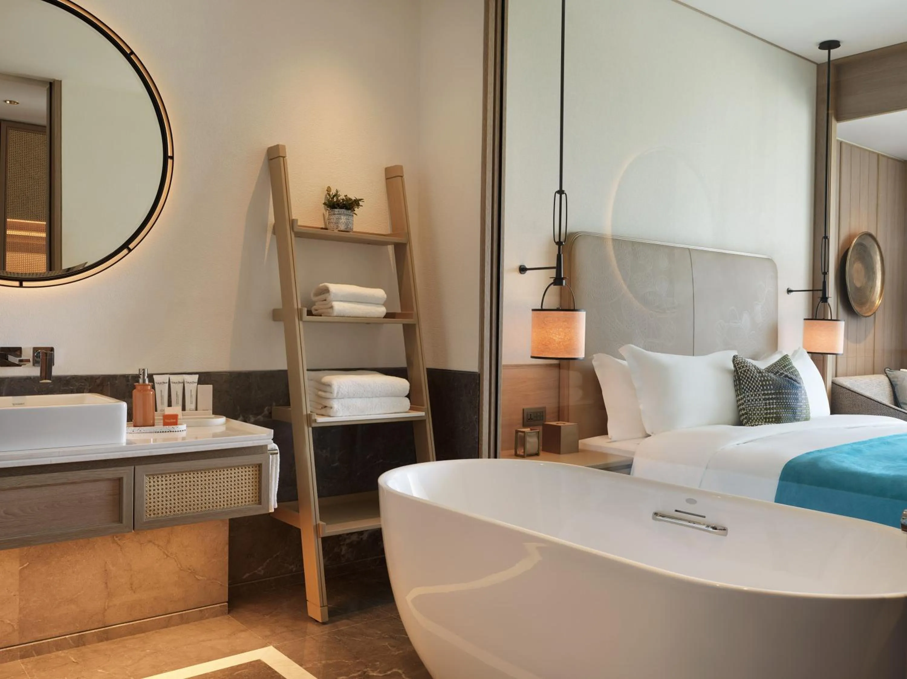 Bath, Bed in City of Dreams Mediterranean - Integrated Resort, Casino & Entertainment