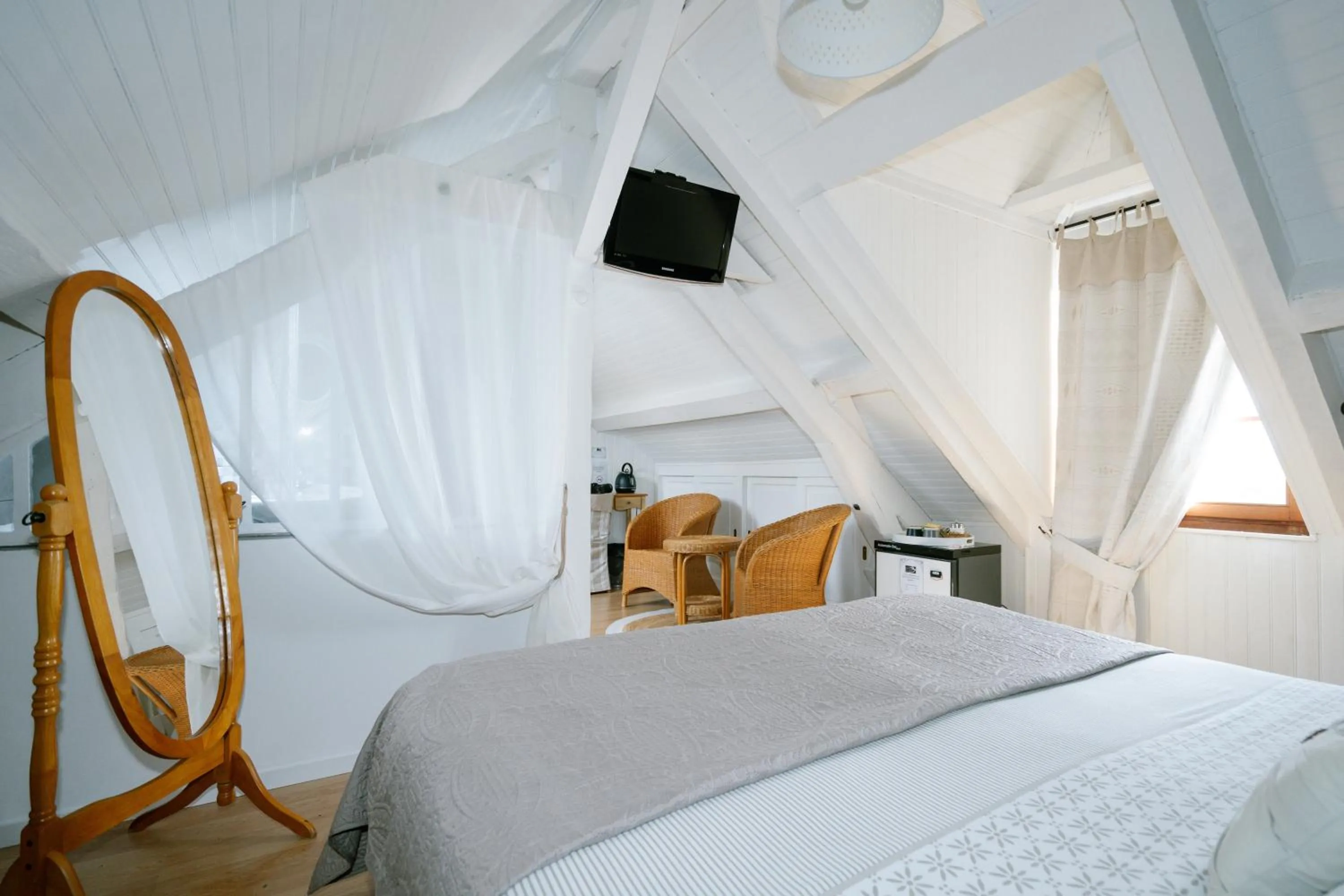 Bed in Les Glycines de Monchy- Chambres d'hôtes