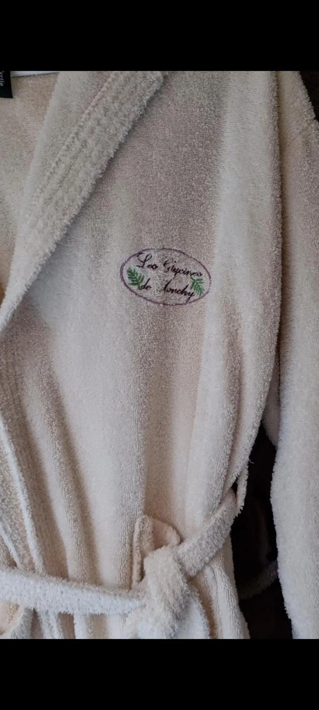 Bedroom in Les Glycines de Monchy- Chambres d'hôtes