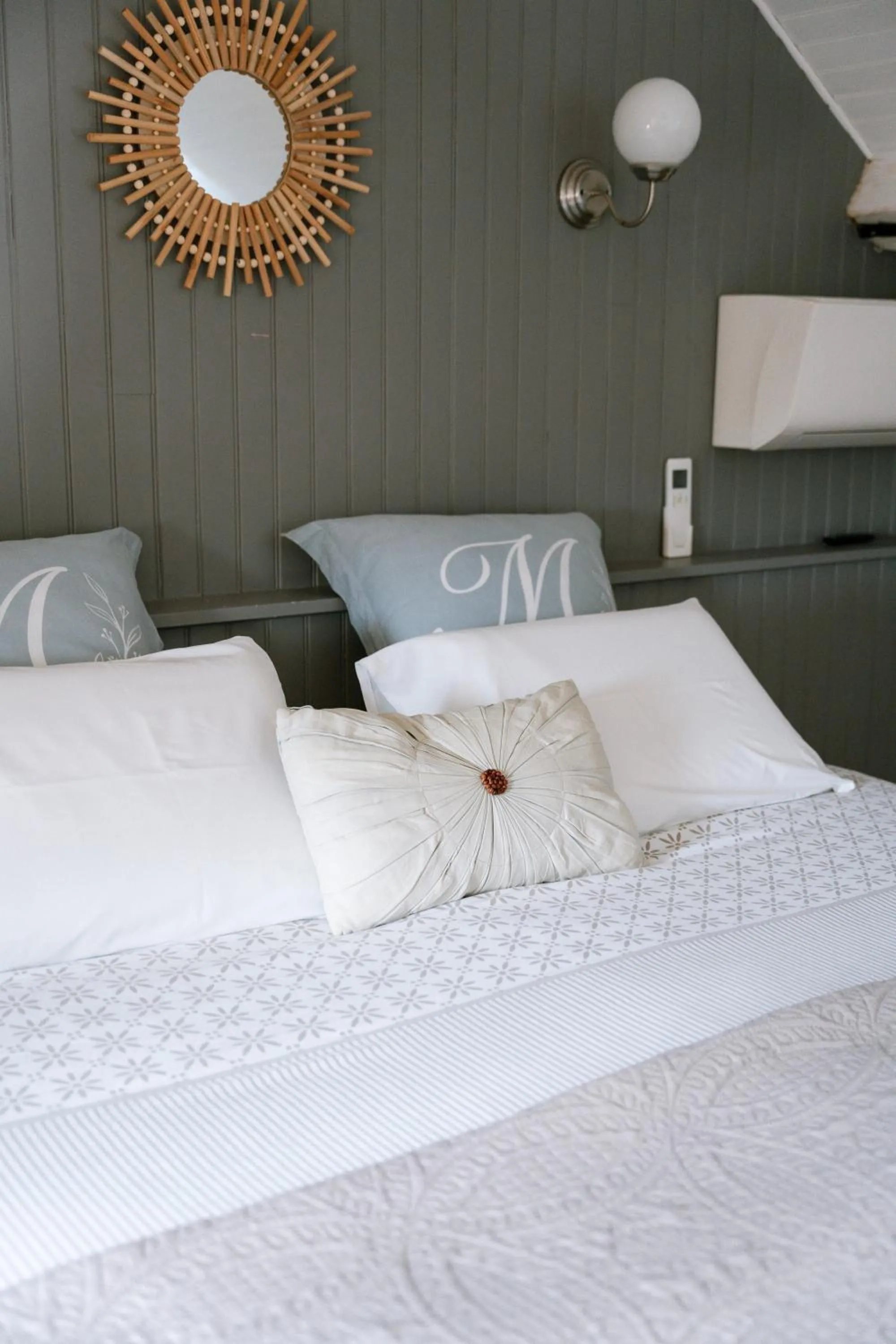 Bed in Les Glycines de Monchy- Chambres d'hôtes