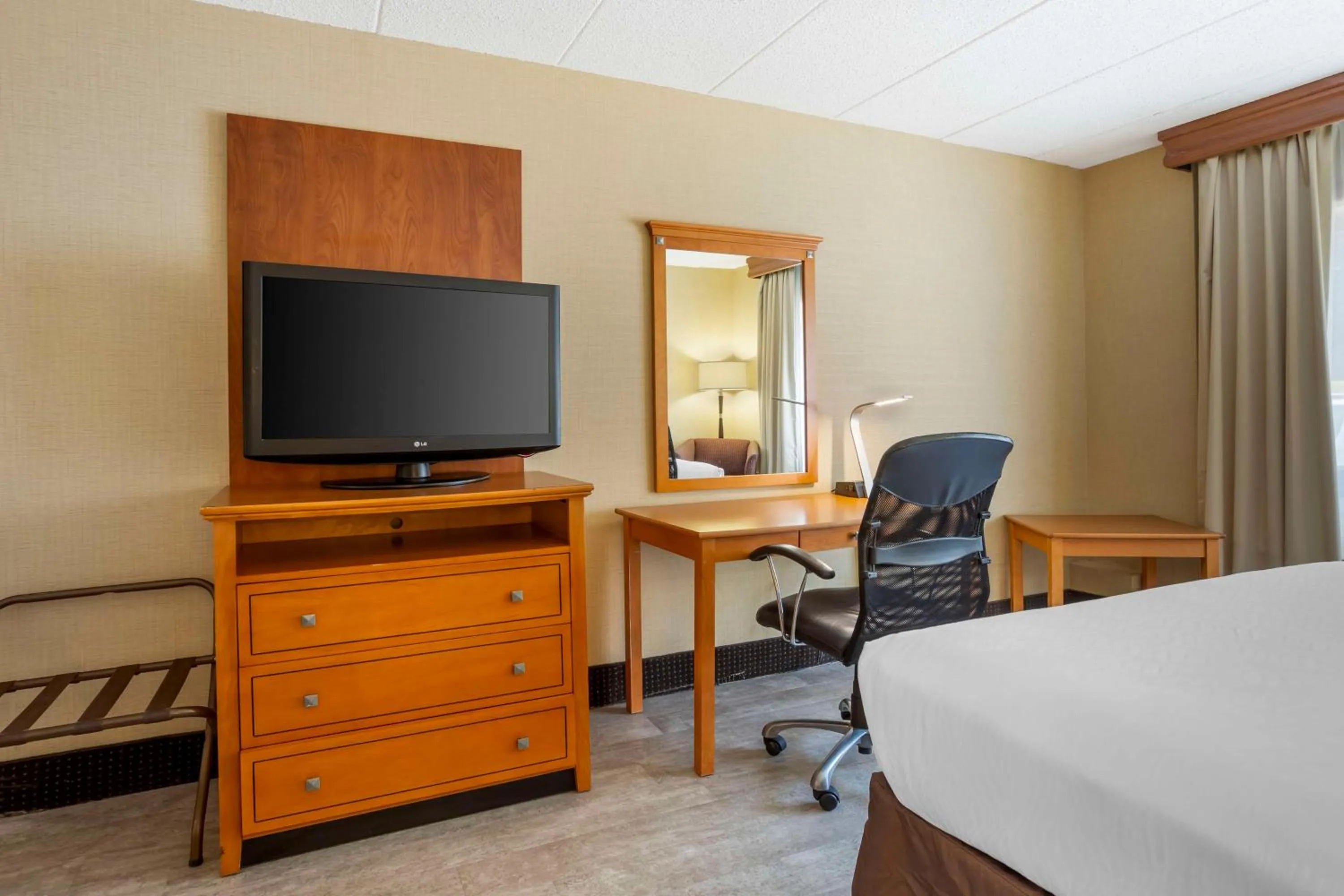 Bedroom, Bed in Best Western Danbury/Bethel
