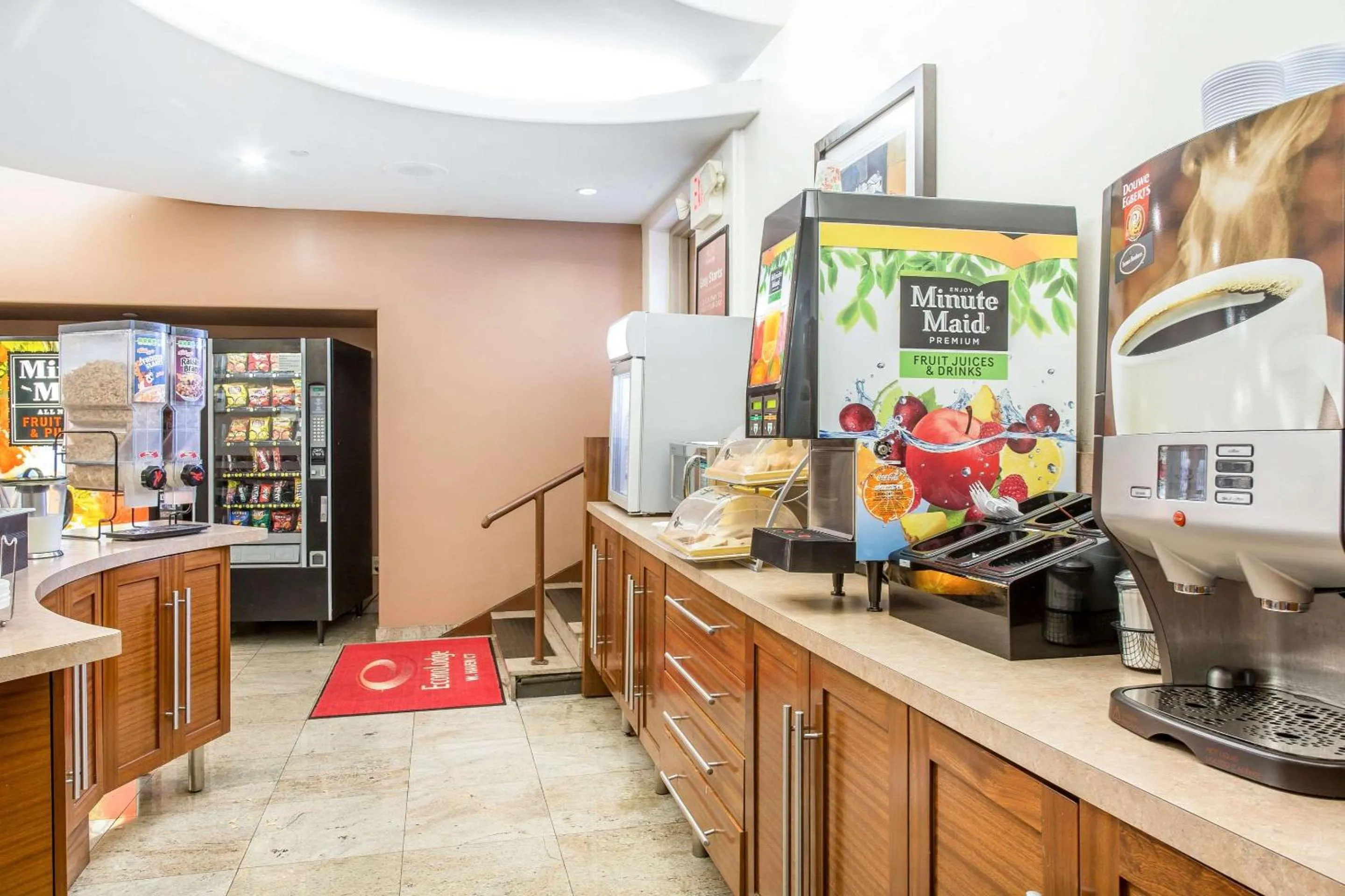 Restaurant/places to eat in Econo Lodge