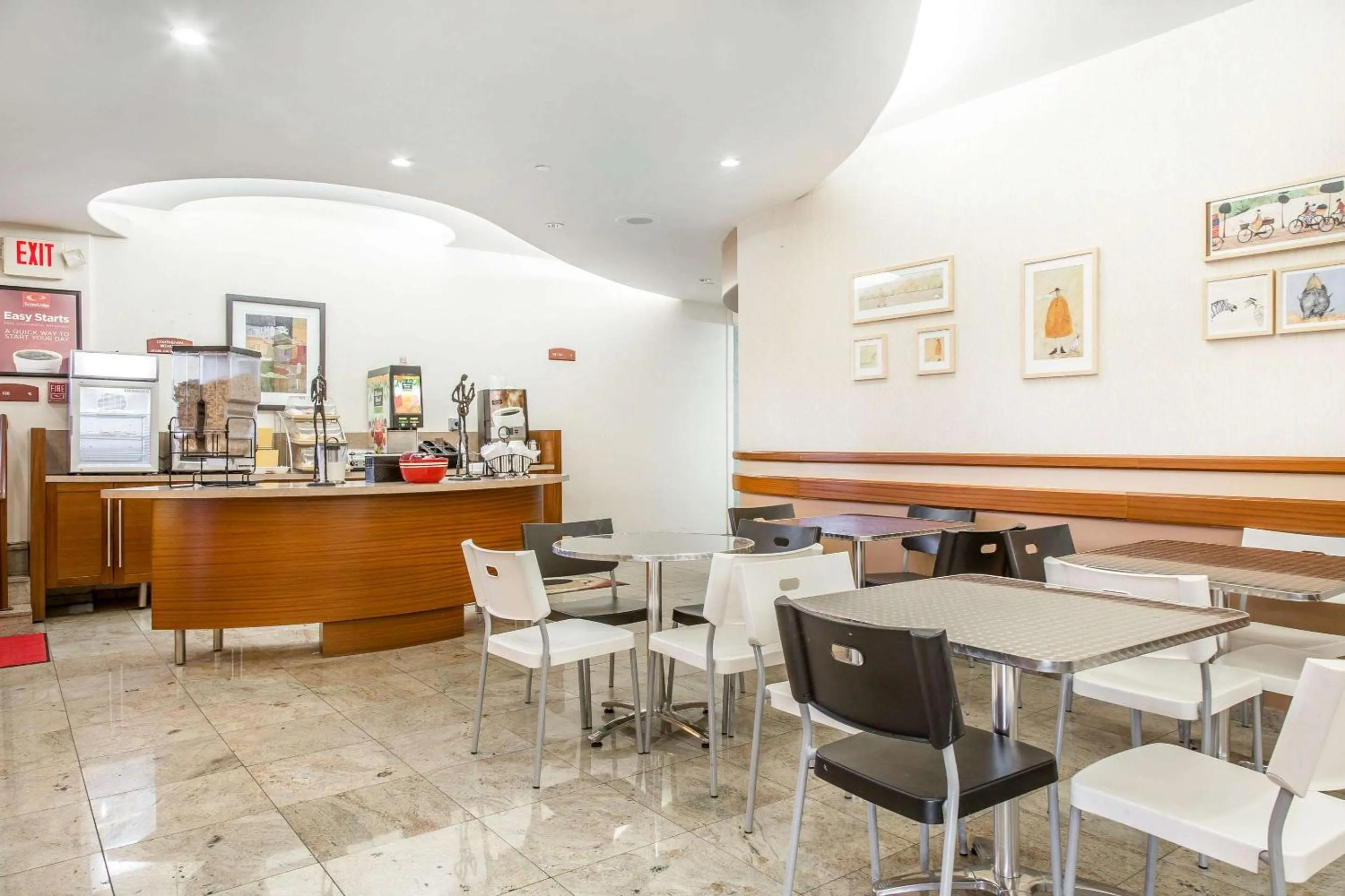 Restaurant/places to eat in Econo Lodge