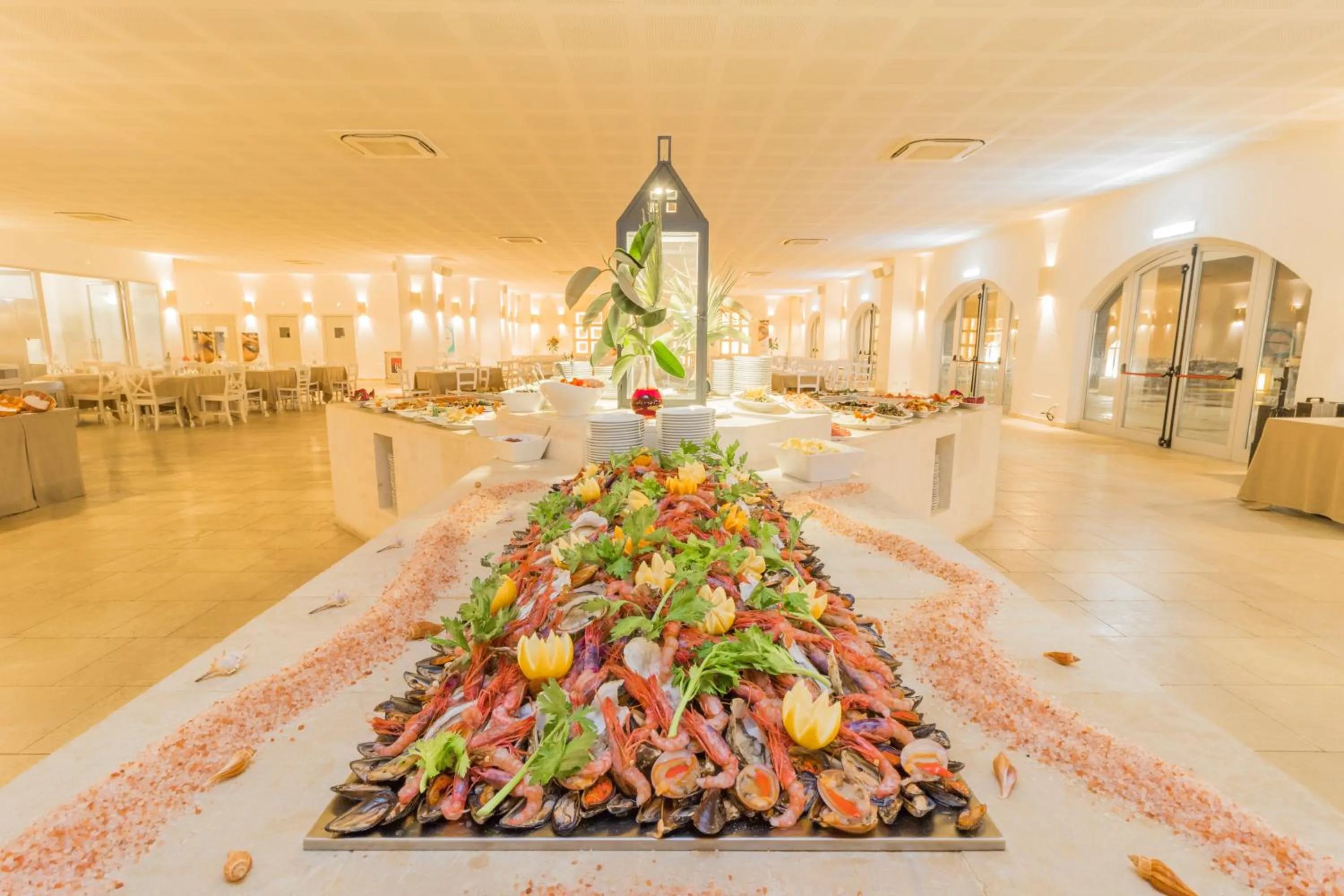 Restaurant/places to eat in HOTEL BARONE DI MARE