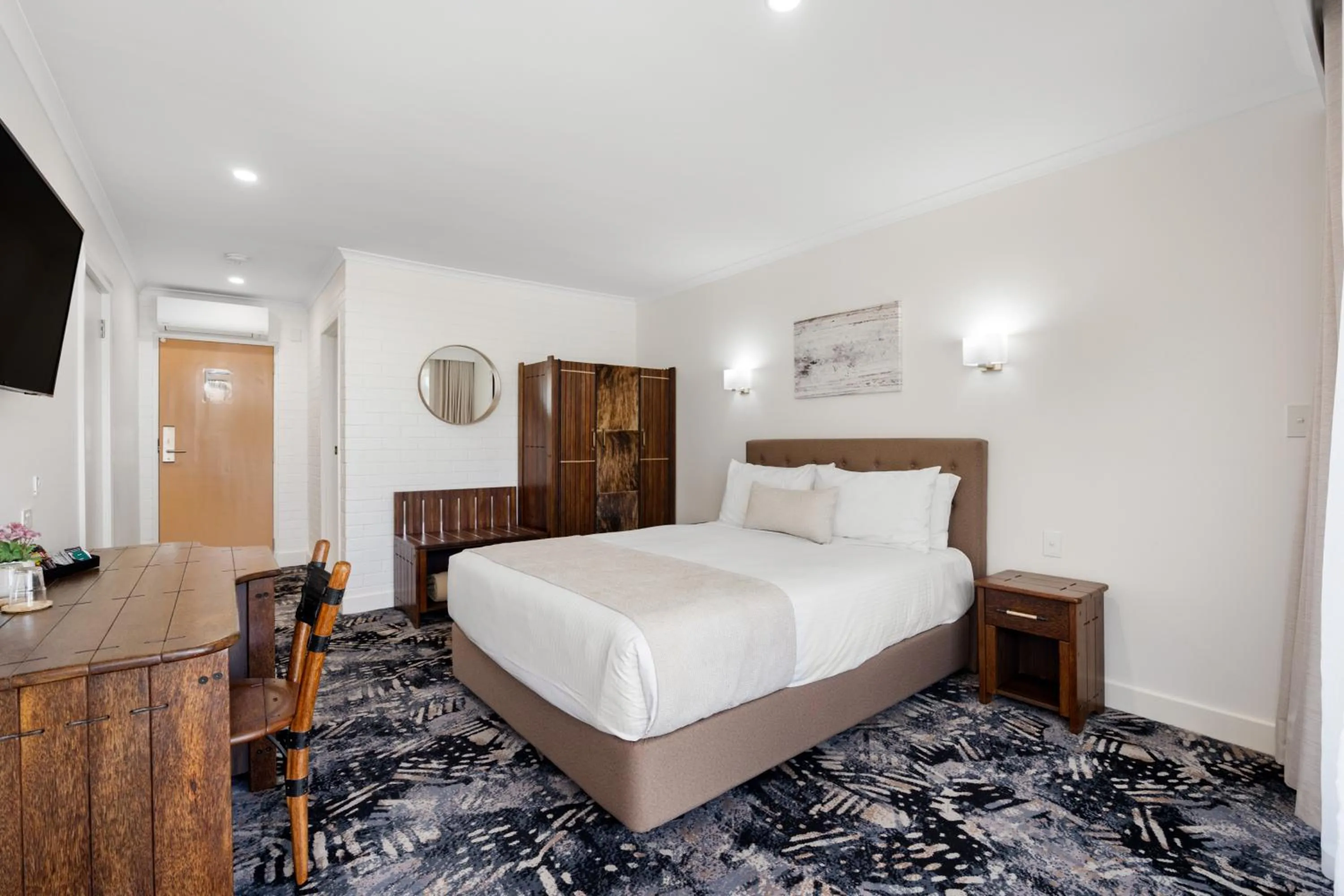 Bed in Best Western Adelaide Airport