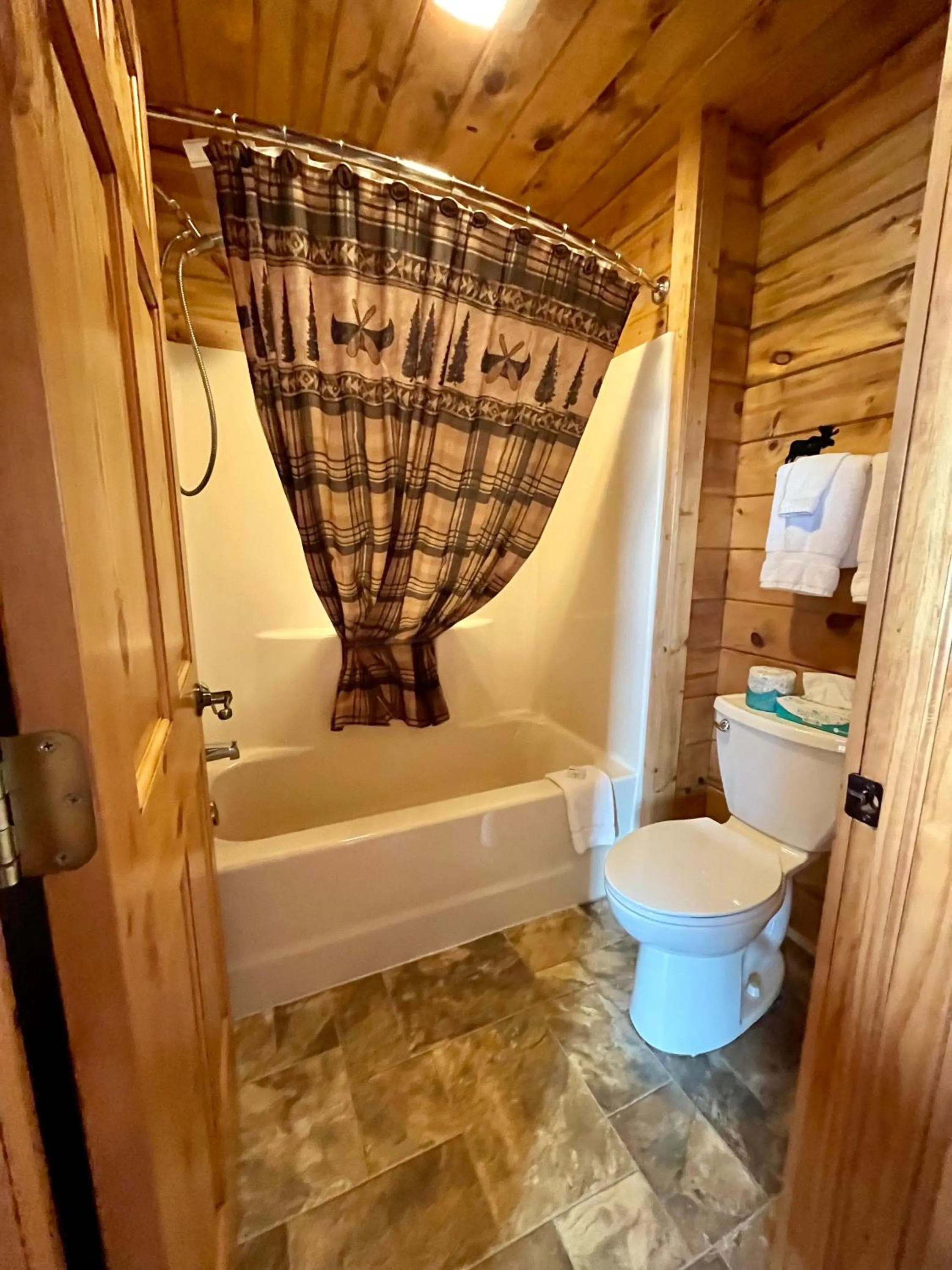 Shower in Badlands Frontier Cabins