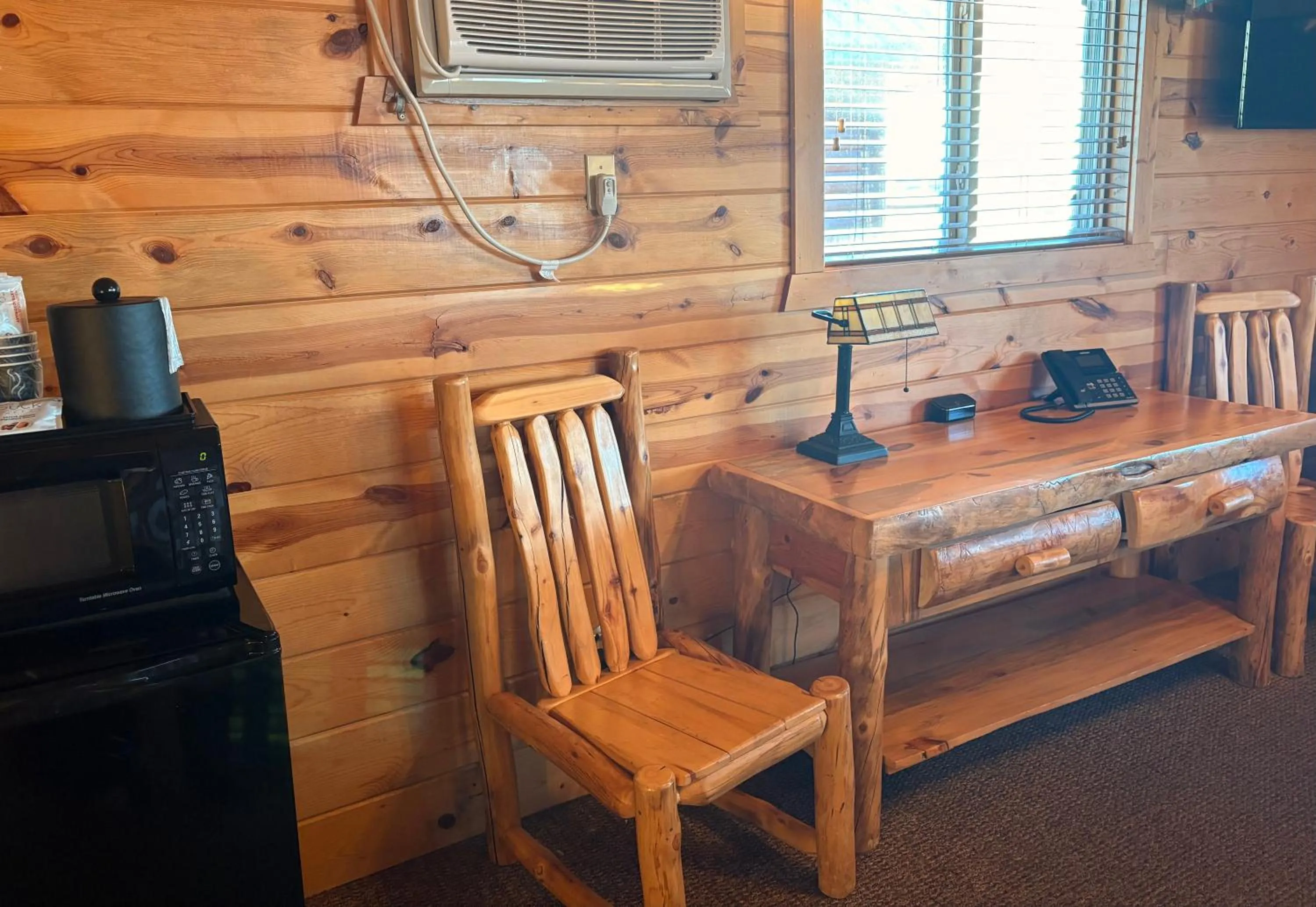Coffee/tea facilities in Badlands Frontier Cabins