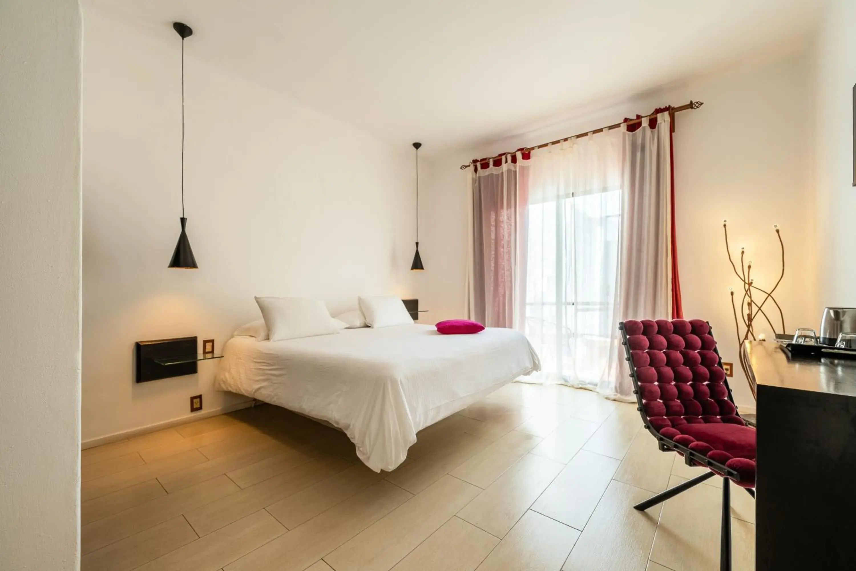 Deluxe Room with Pool View in Kinbe Hotel Boutique Deluxe Room with Pool View in Kinbe Hotel Boutique