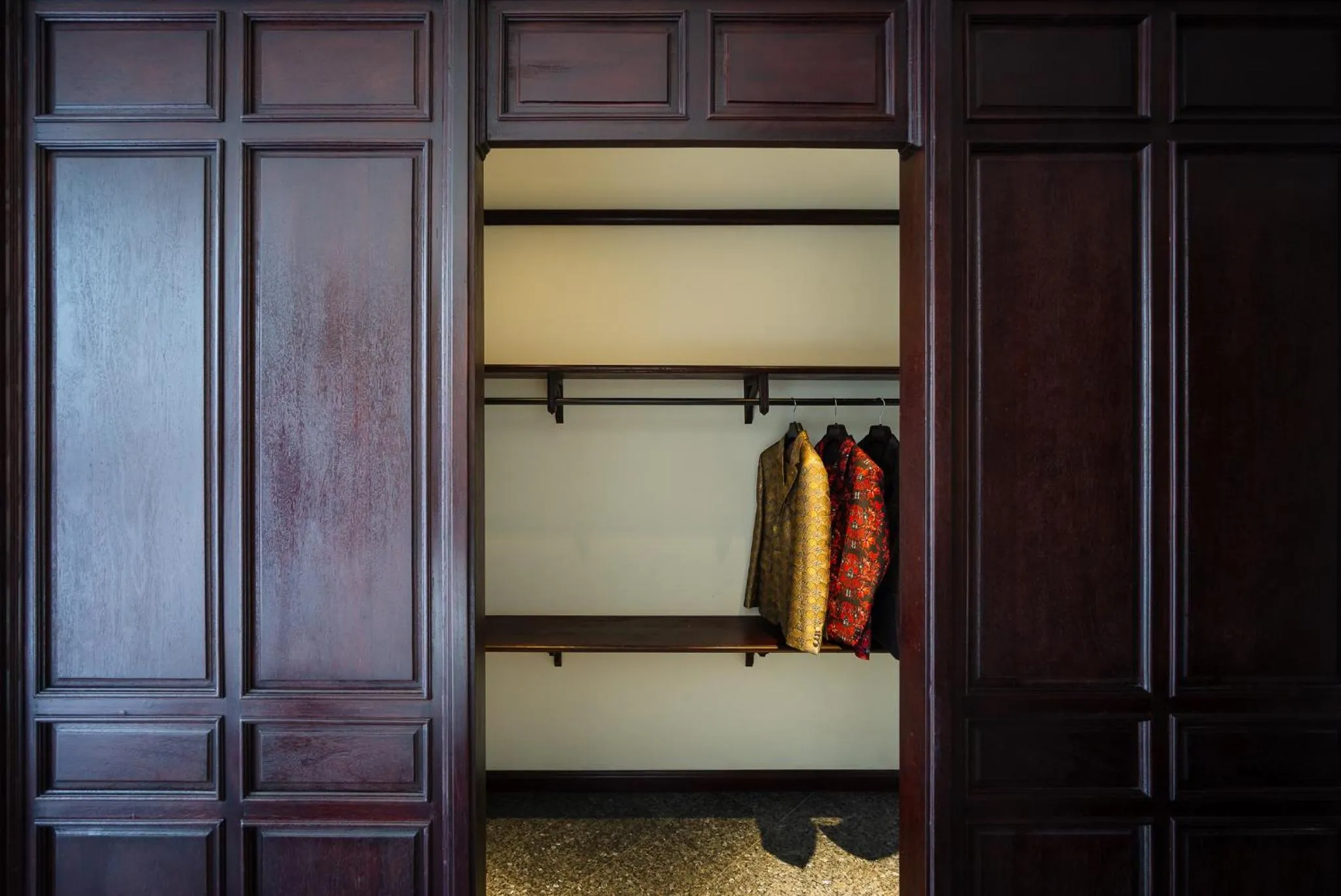 wardrobe in Amanaki Thao Dien