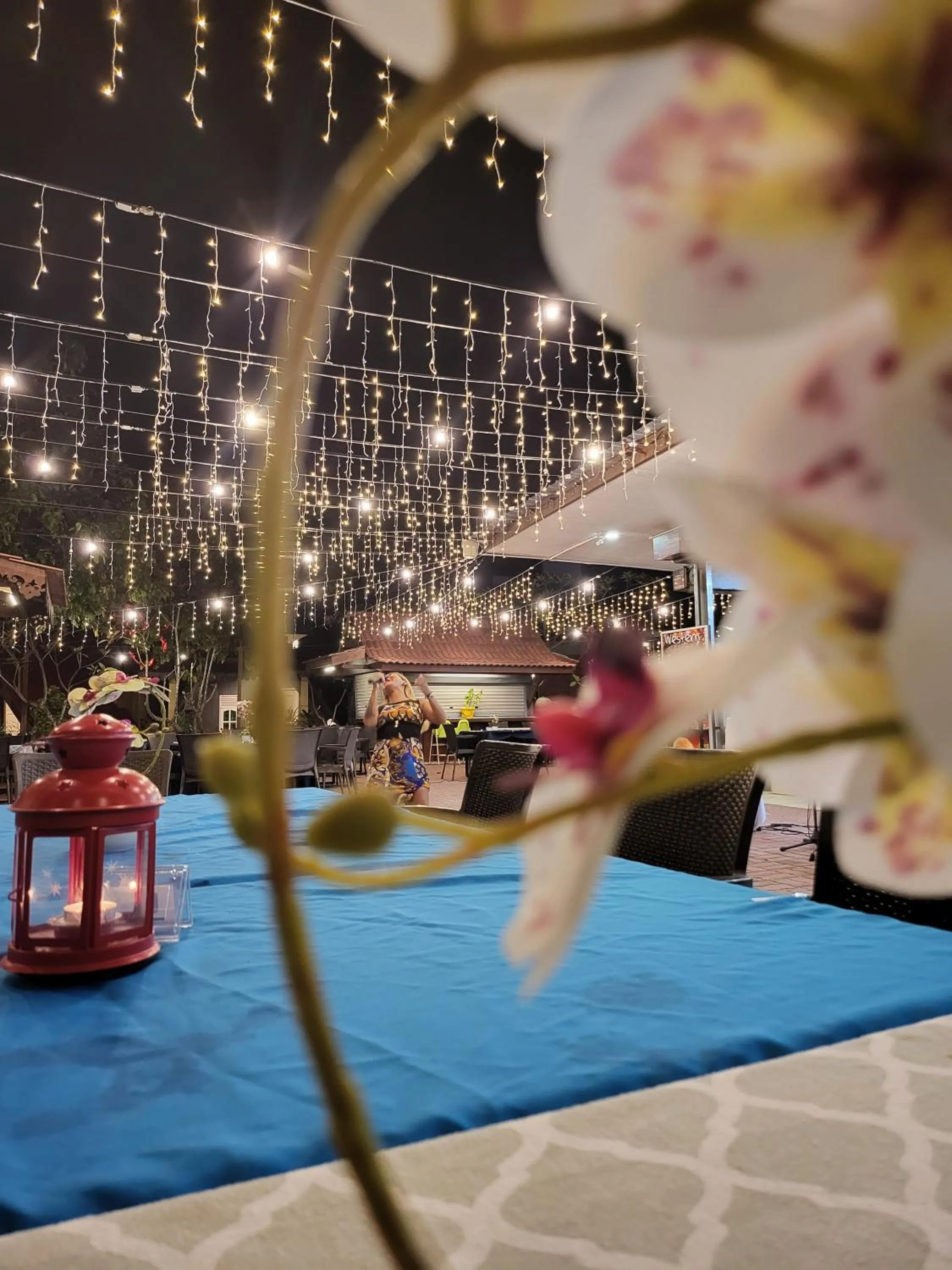 Restaurant/places to eat in Sandy Beach Resort By Casa Loma