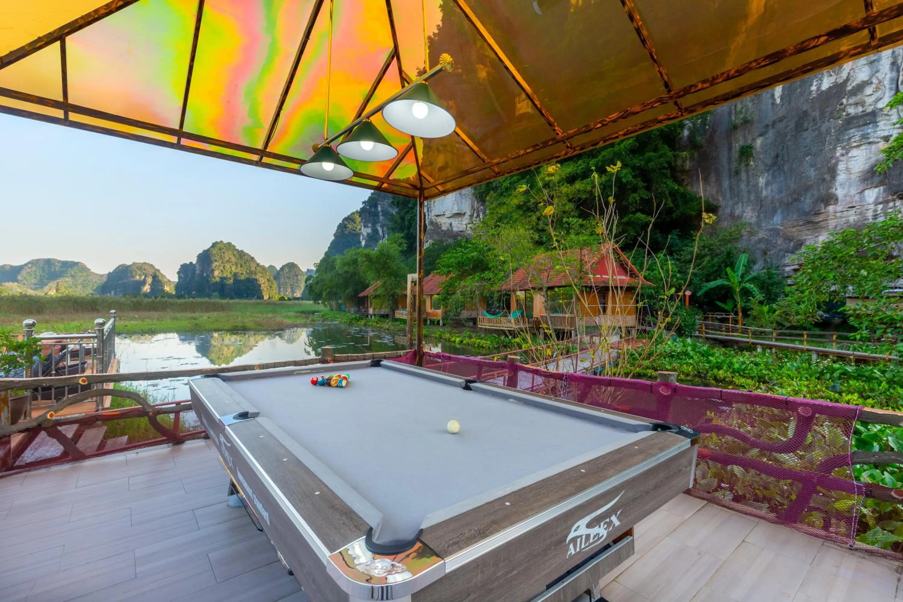 Table tennis in Lotus Field Homestay