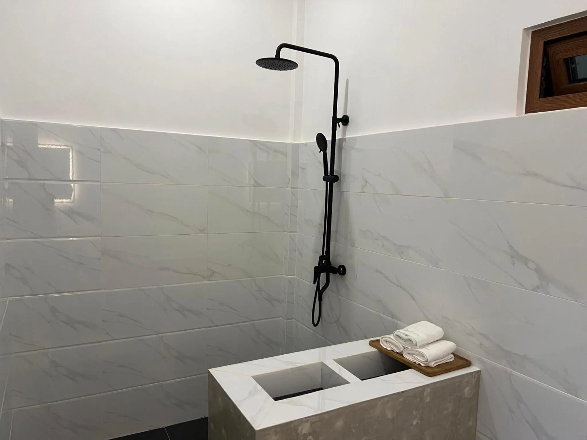 Shower in Bohol Coastal View Hotel