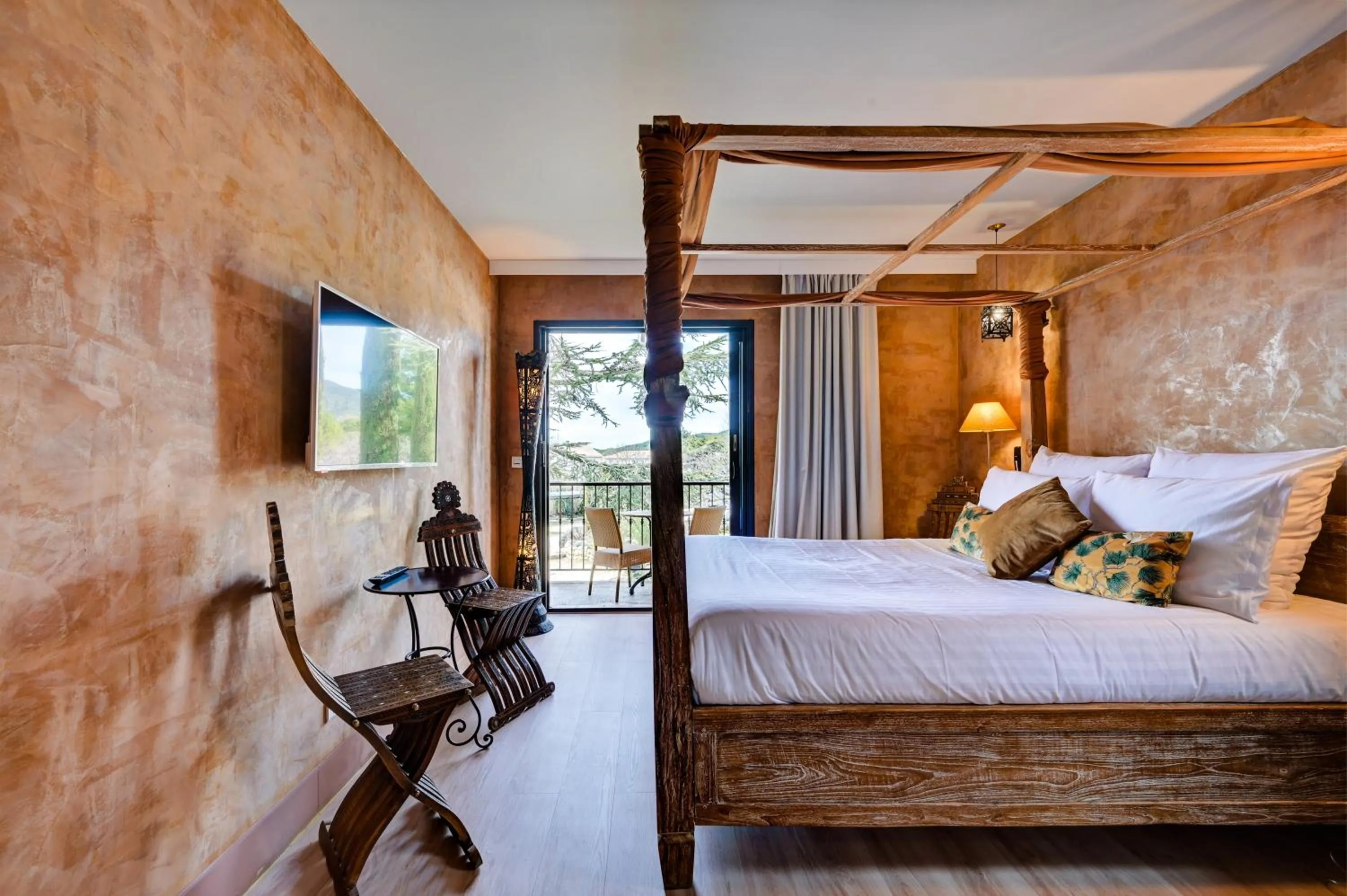 Bed in Hotel Bastide & SPA - Villa de Lourmarin