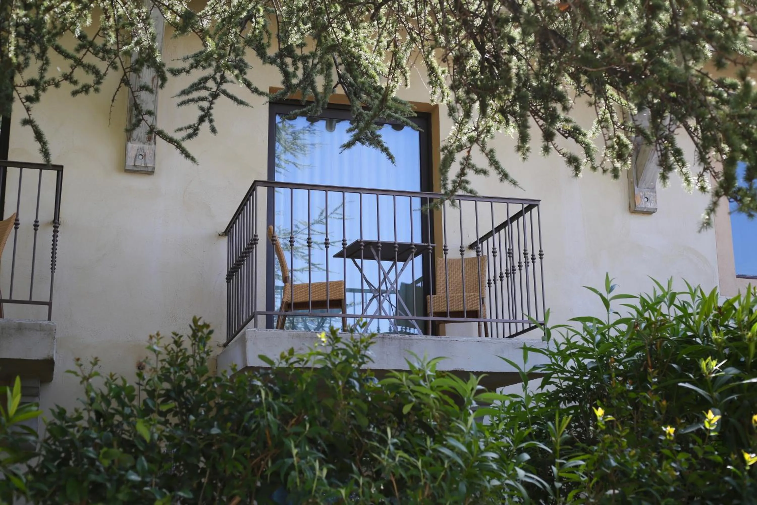 Patio in Hotel Bastide & SPA - Villa de Lourmarin