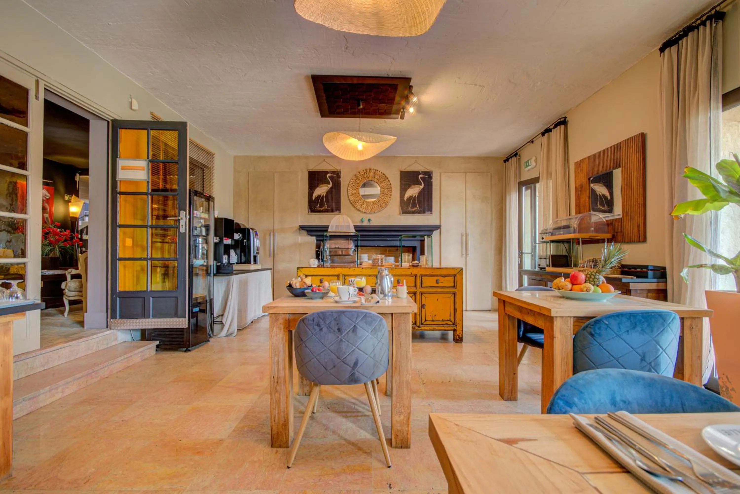 Dining area in Hotel Bastide & SPA - Villa de Lourmarin