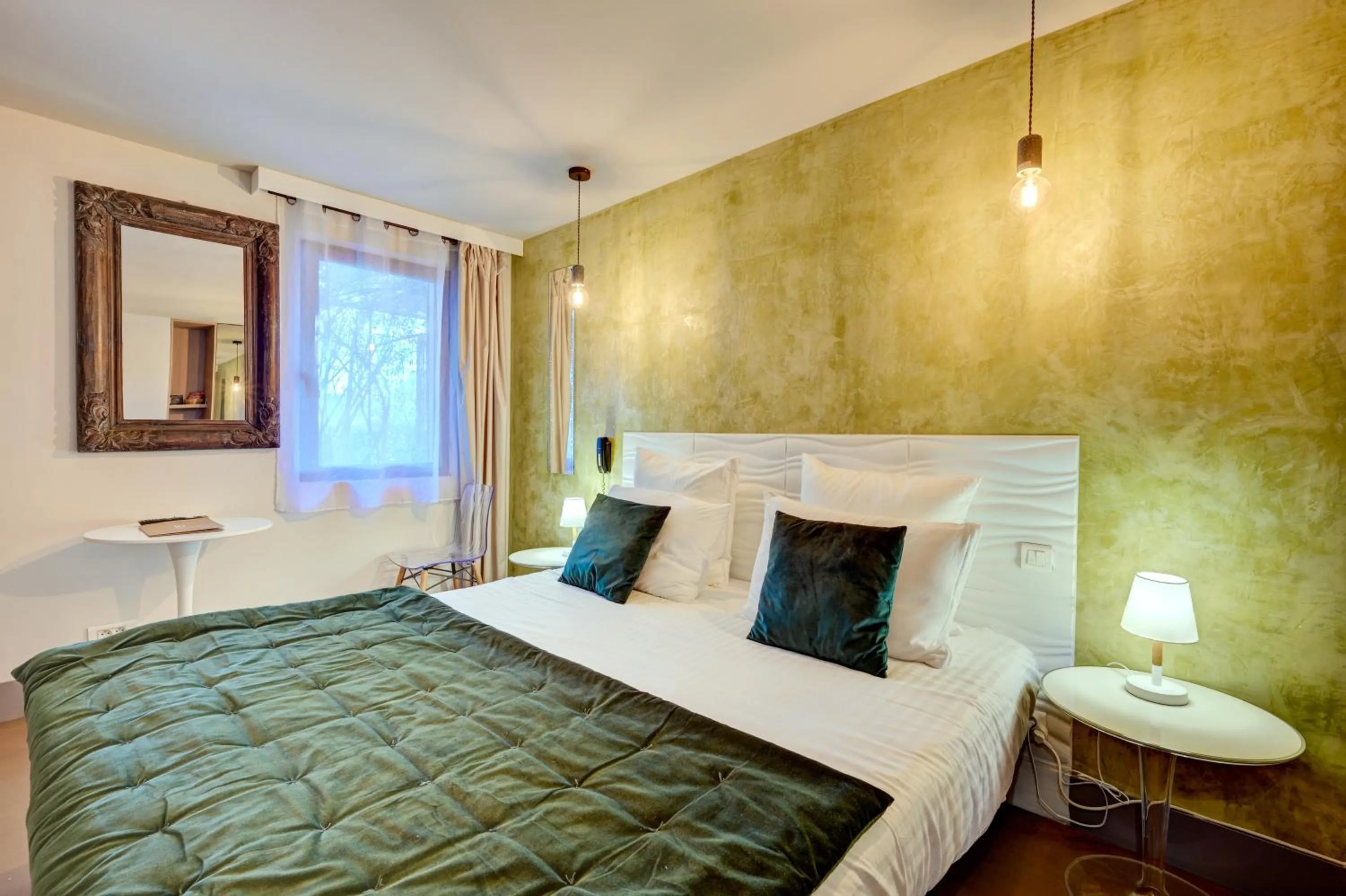 Bed in Hotel Bastide & SPA - Villa de Lourmarin