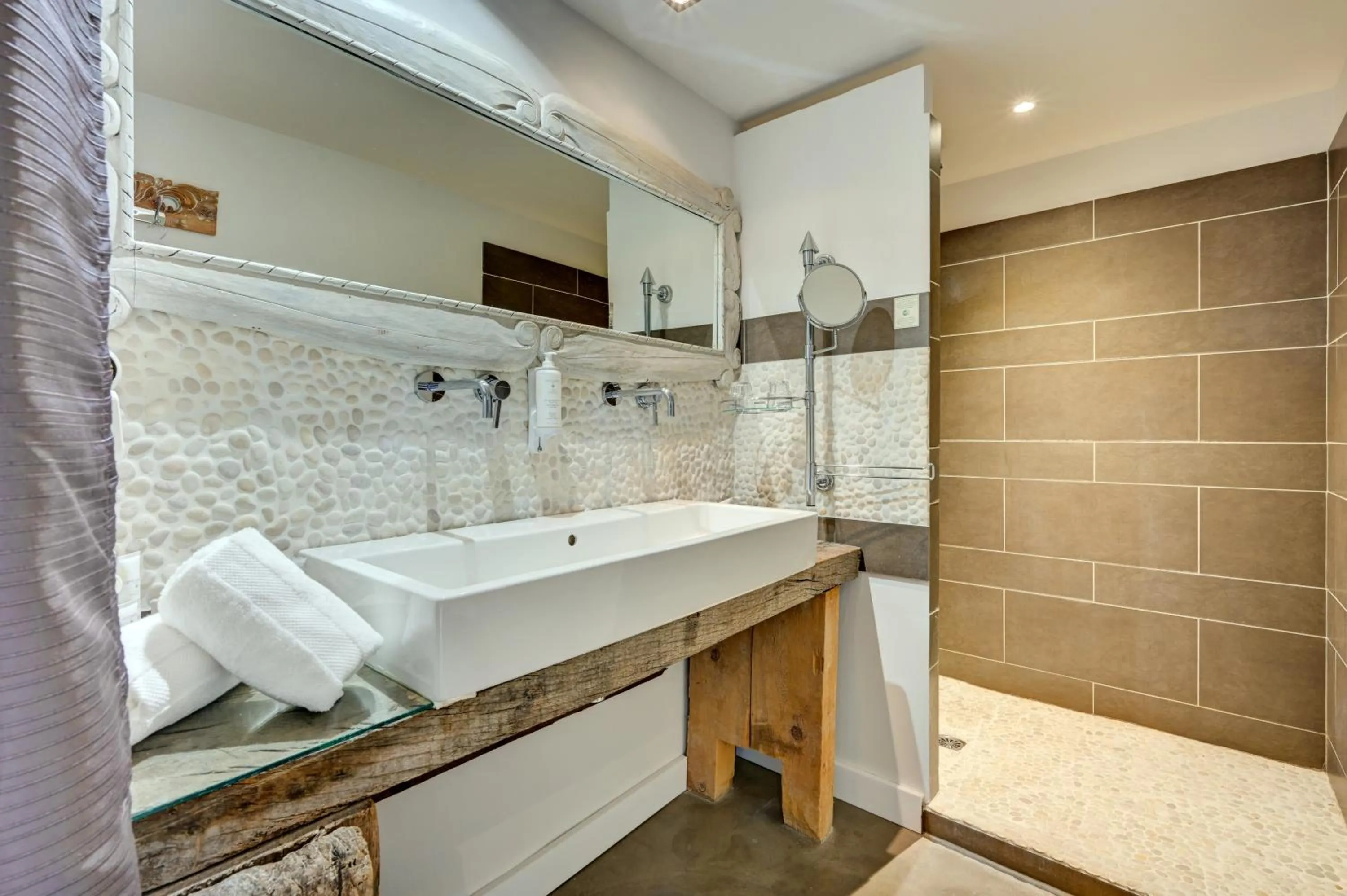 Bathroom in Hotel Bastide & SPA - Villa de Lourmarin